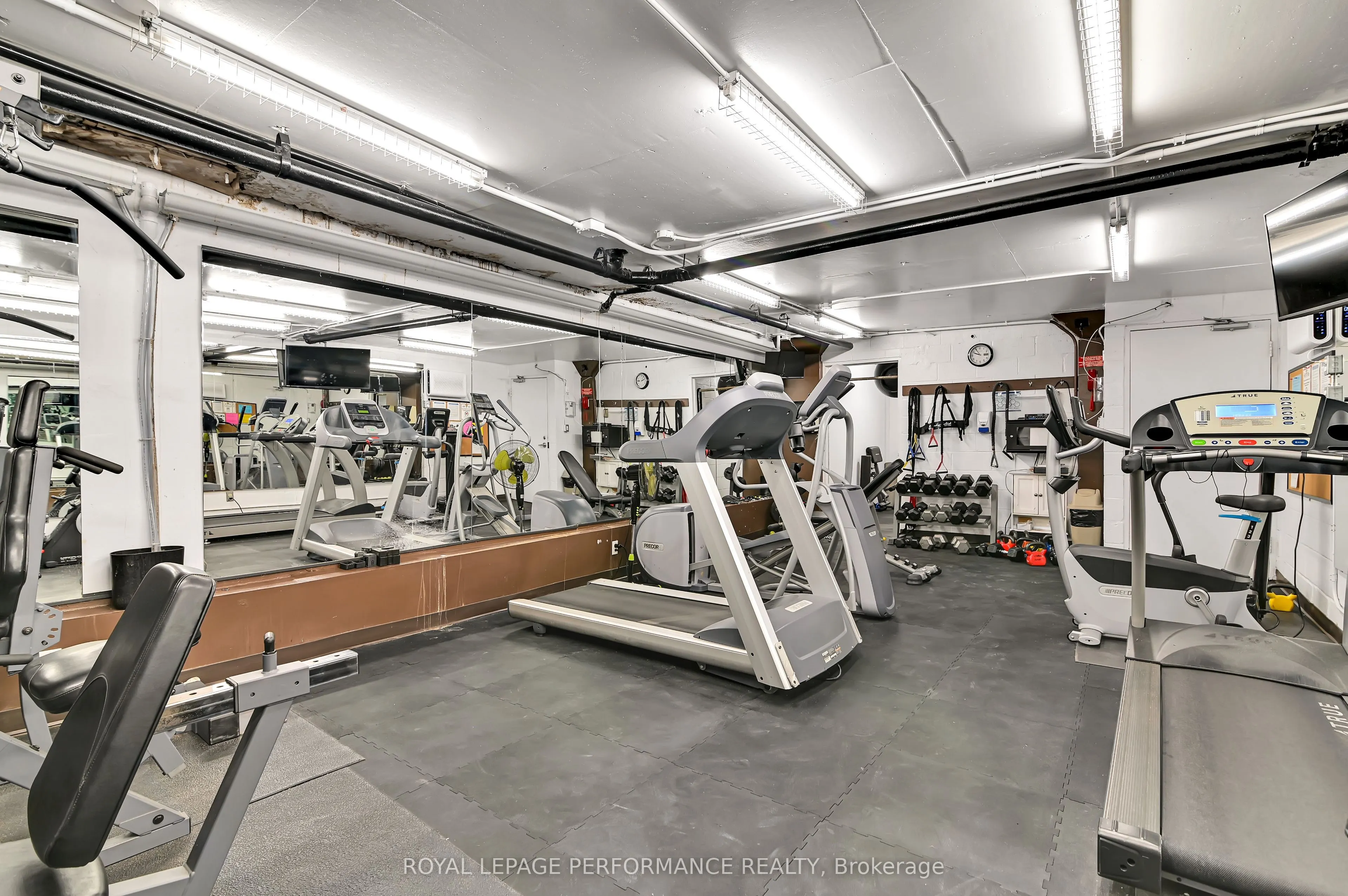 158 B McArthur Avenue, #202
