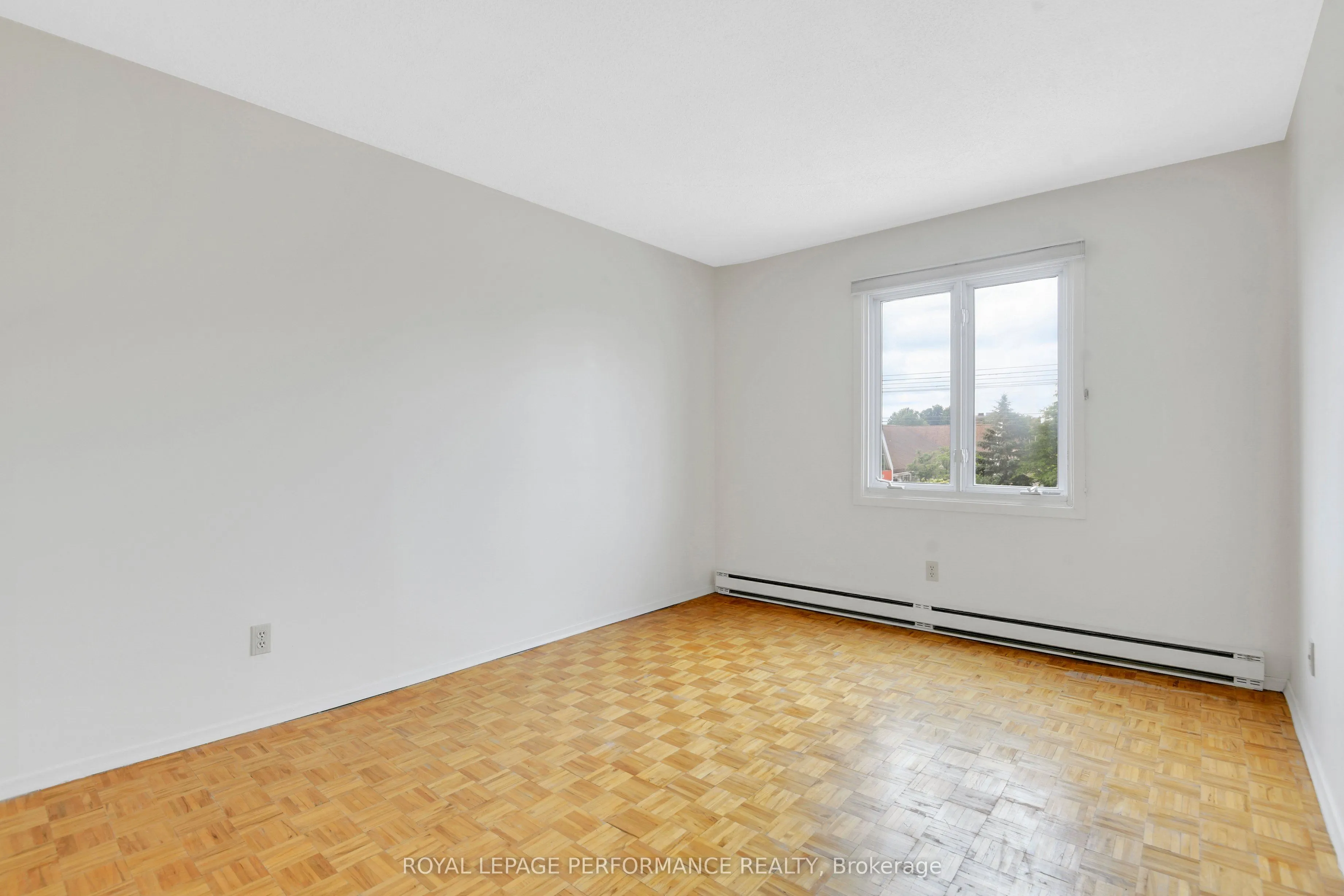 158 B McArthur Avenue, #202