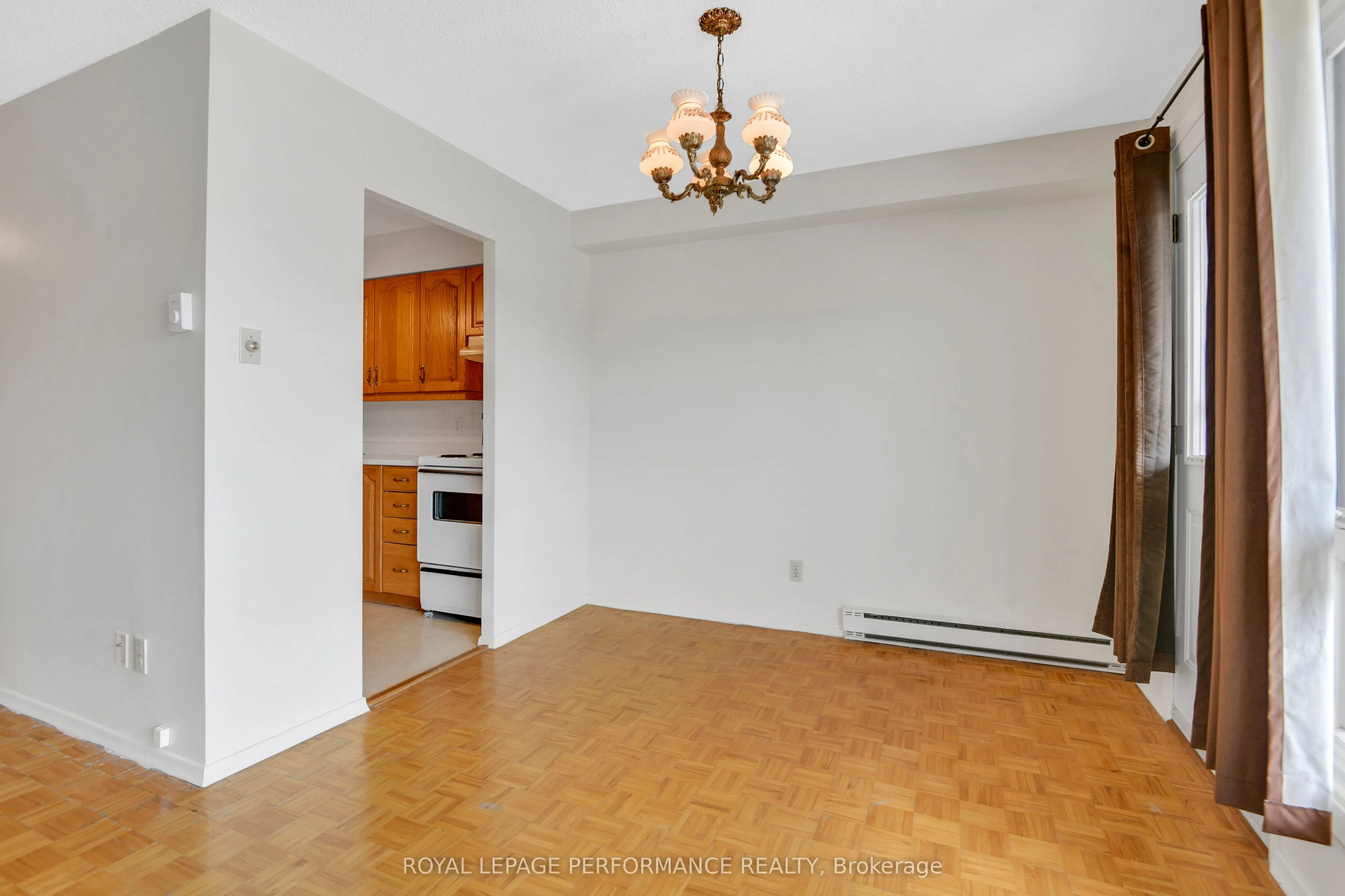 158 B McArthur Avenue, #202