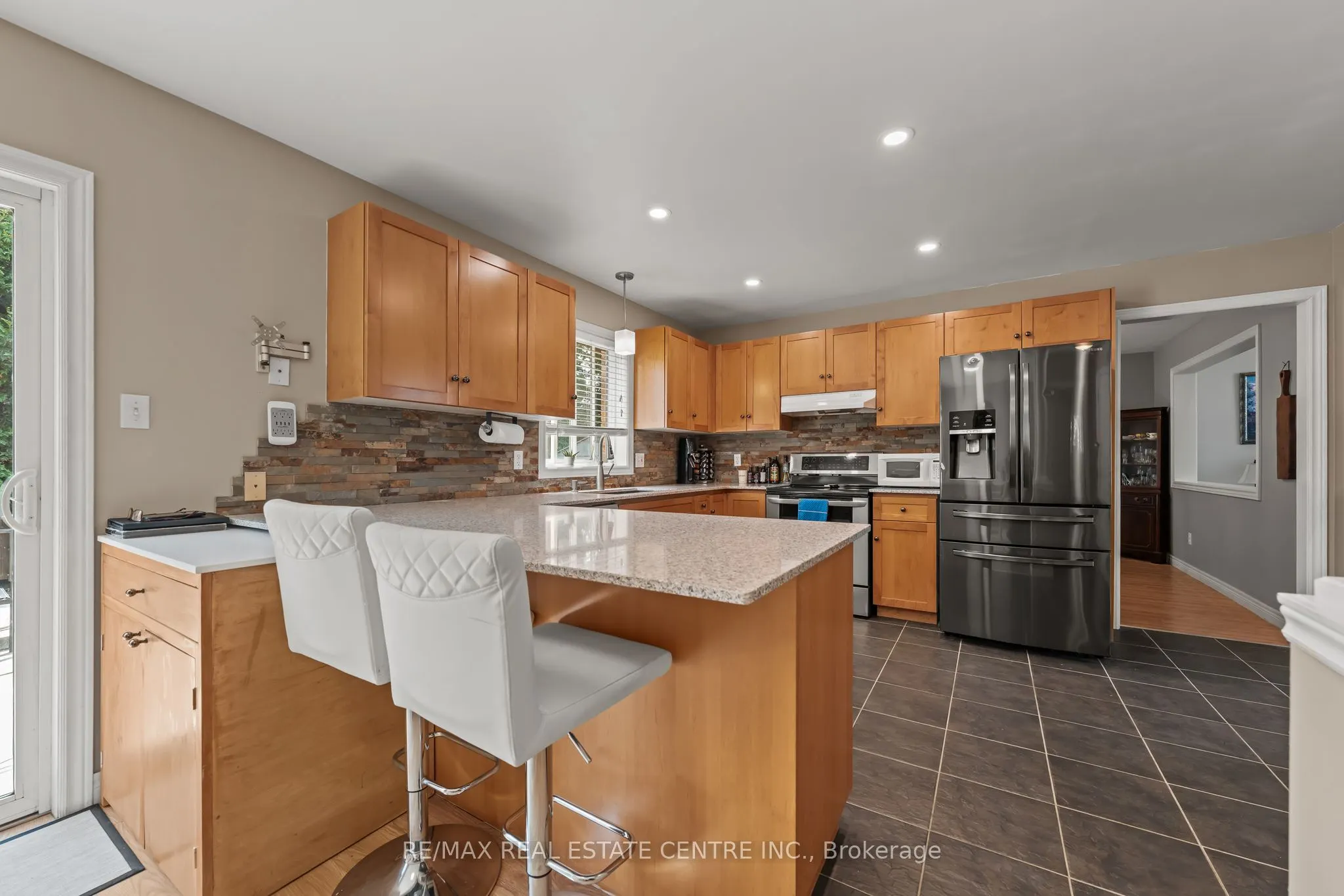 4 Irongate Drive