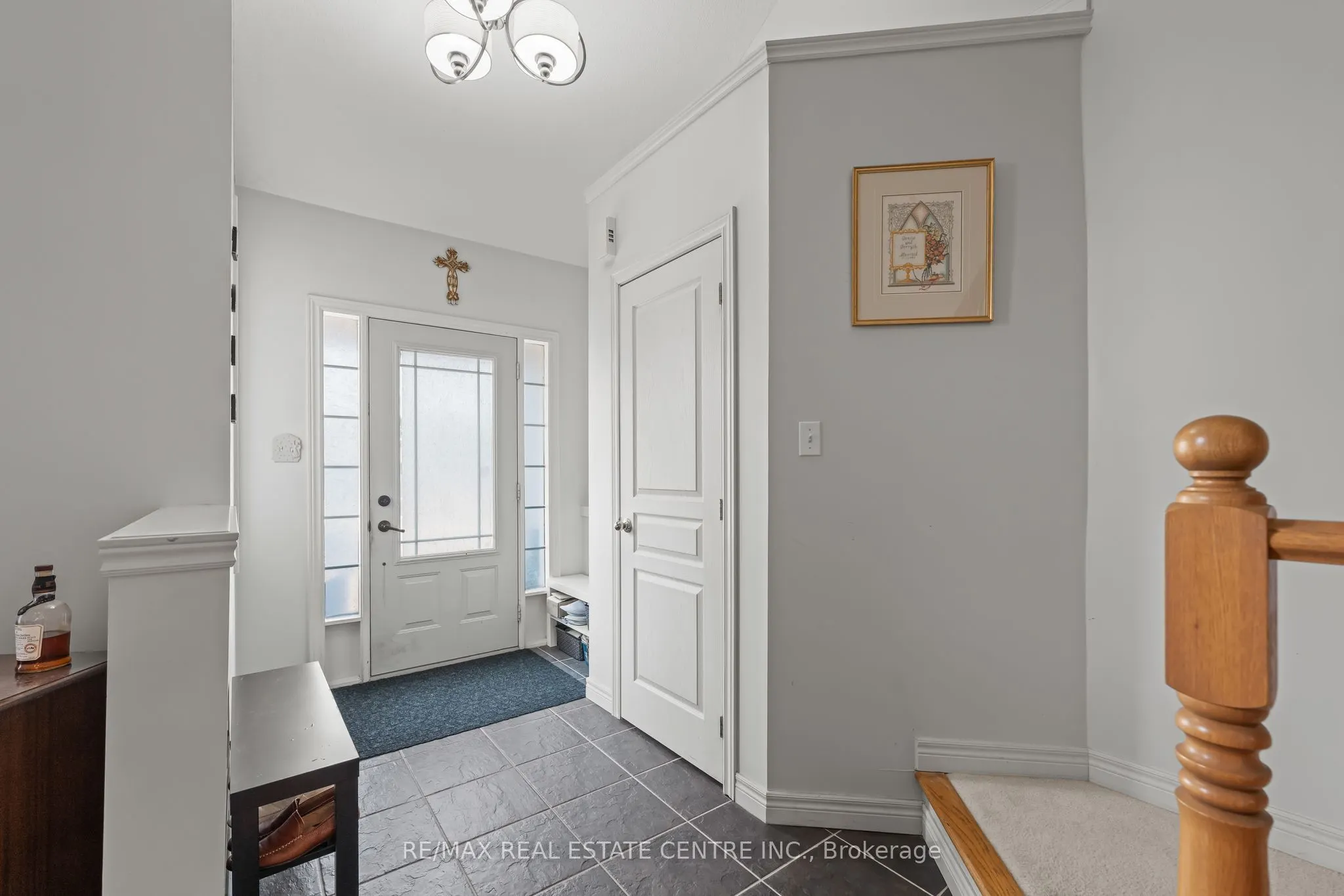 4 Irongate Drive