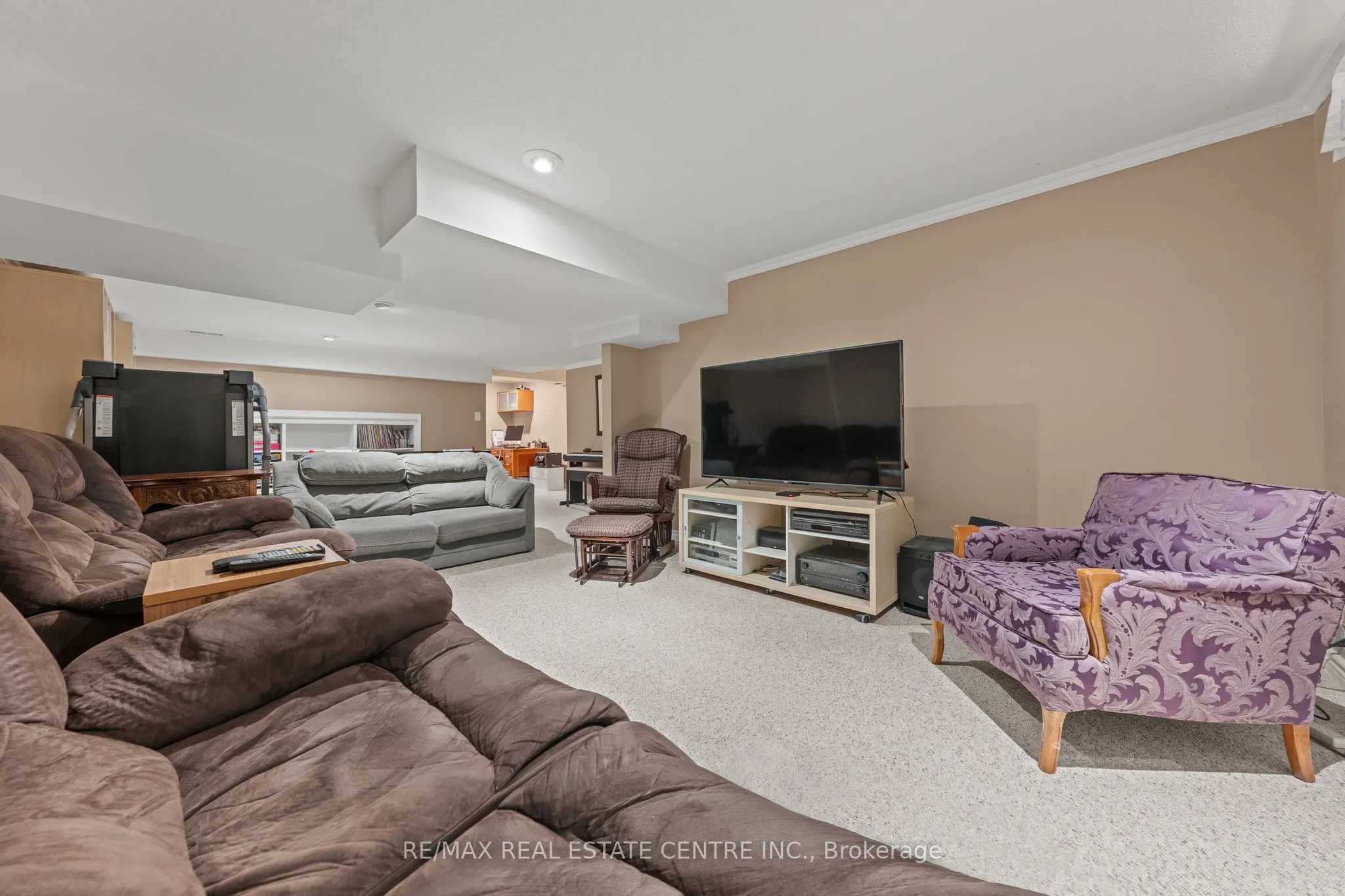 4 Irongate Drive