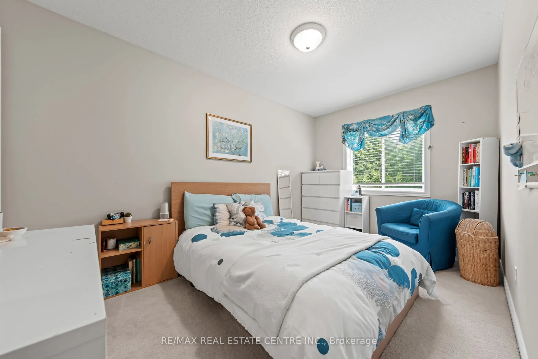 4 Irongate Drive