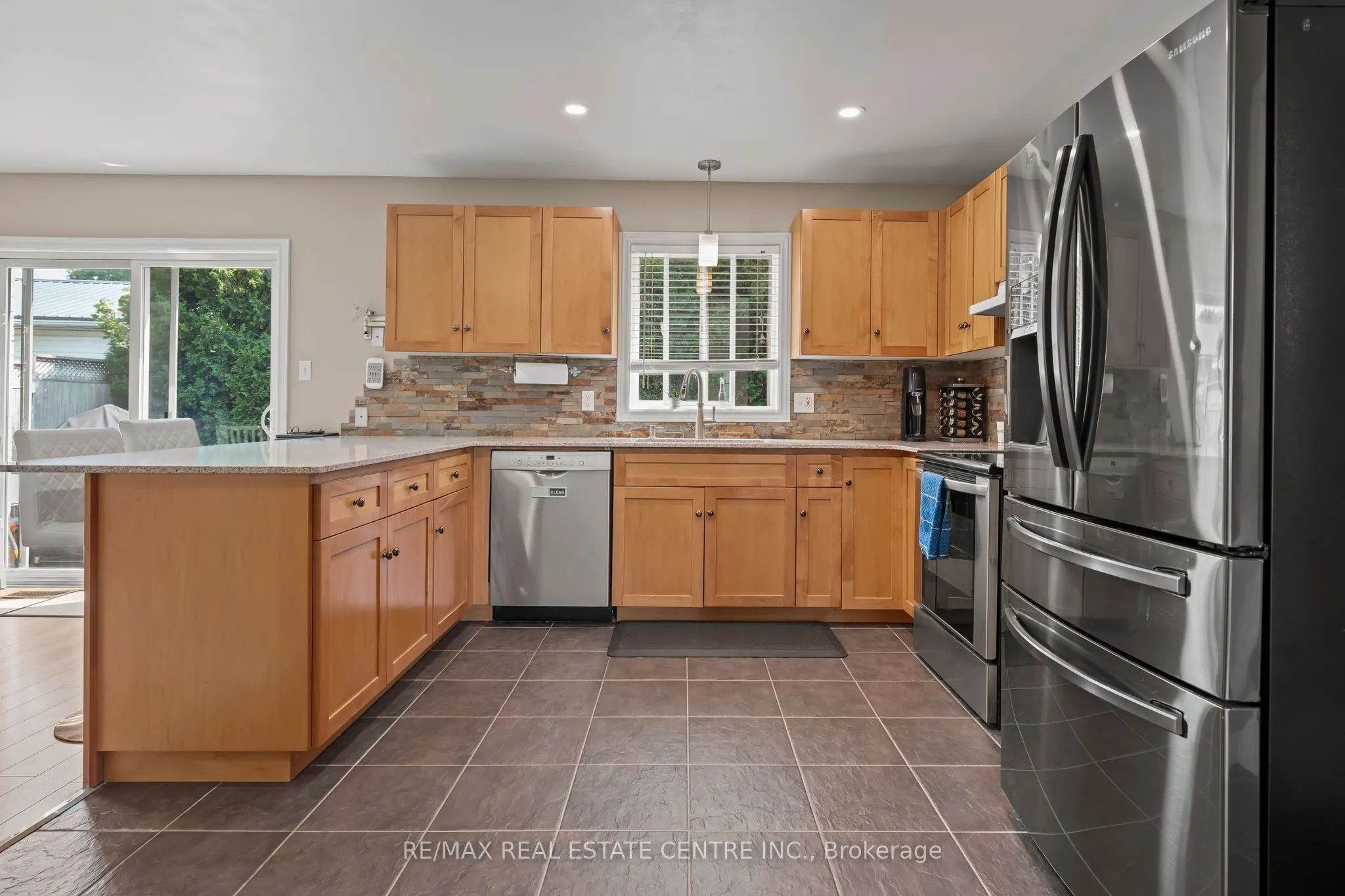 4 Irongate Drive