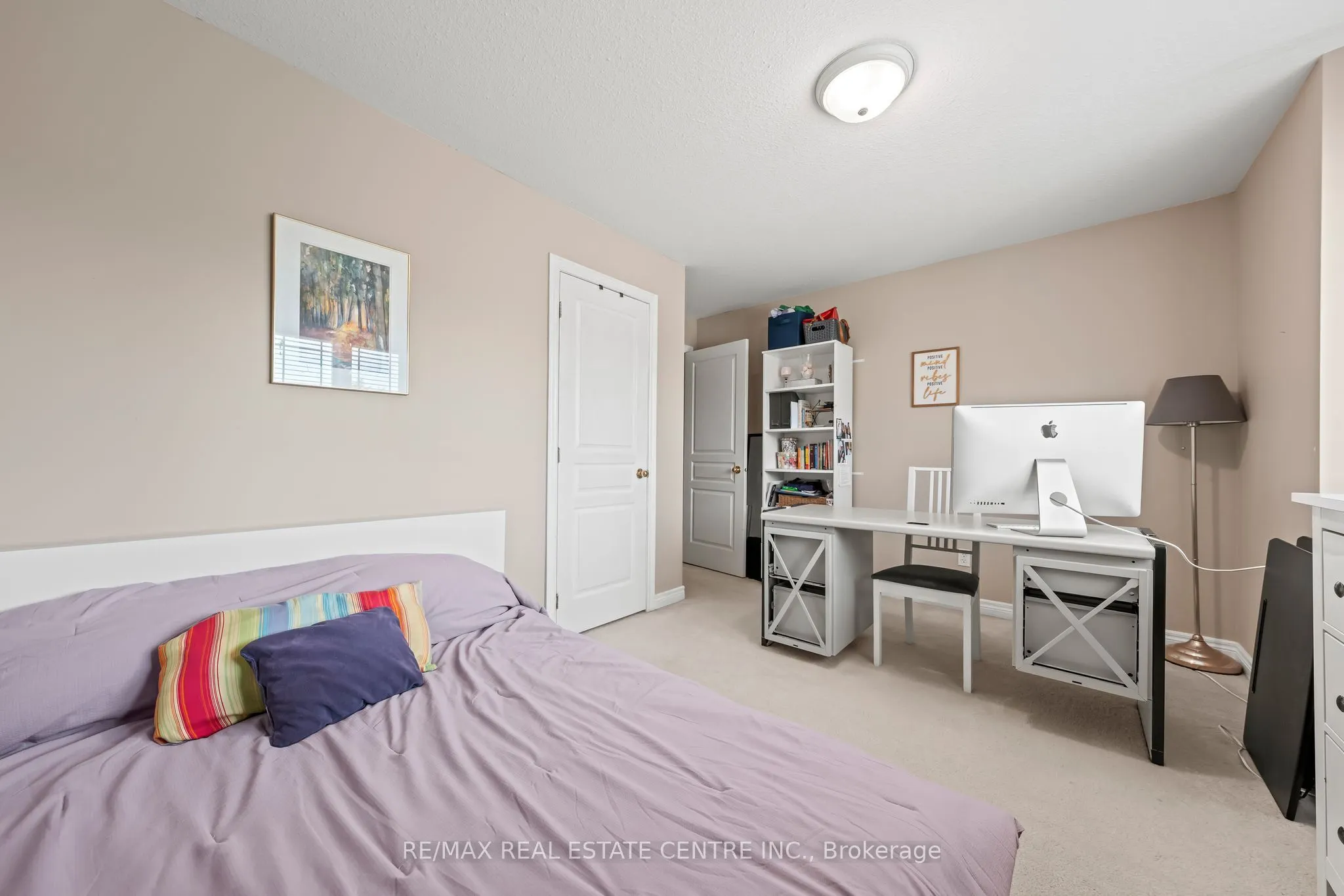 4 Irongate Drive