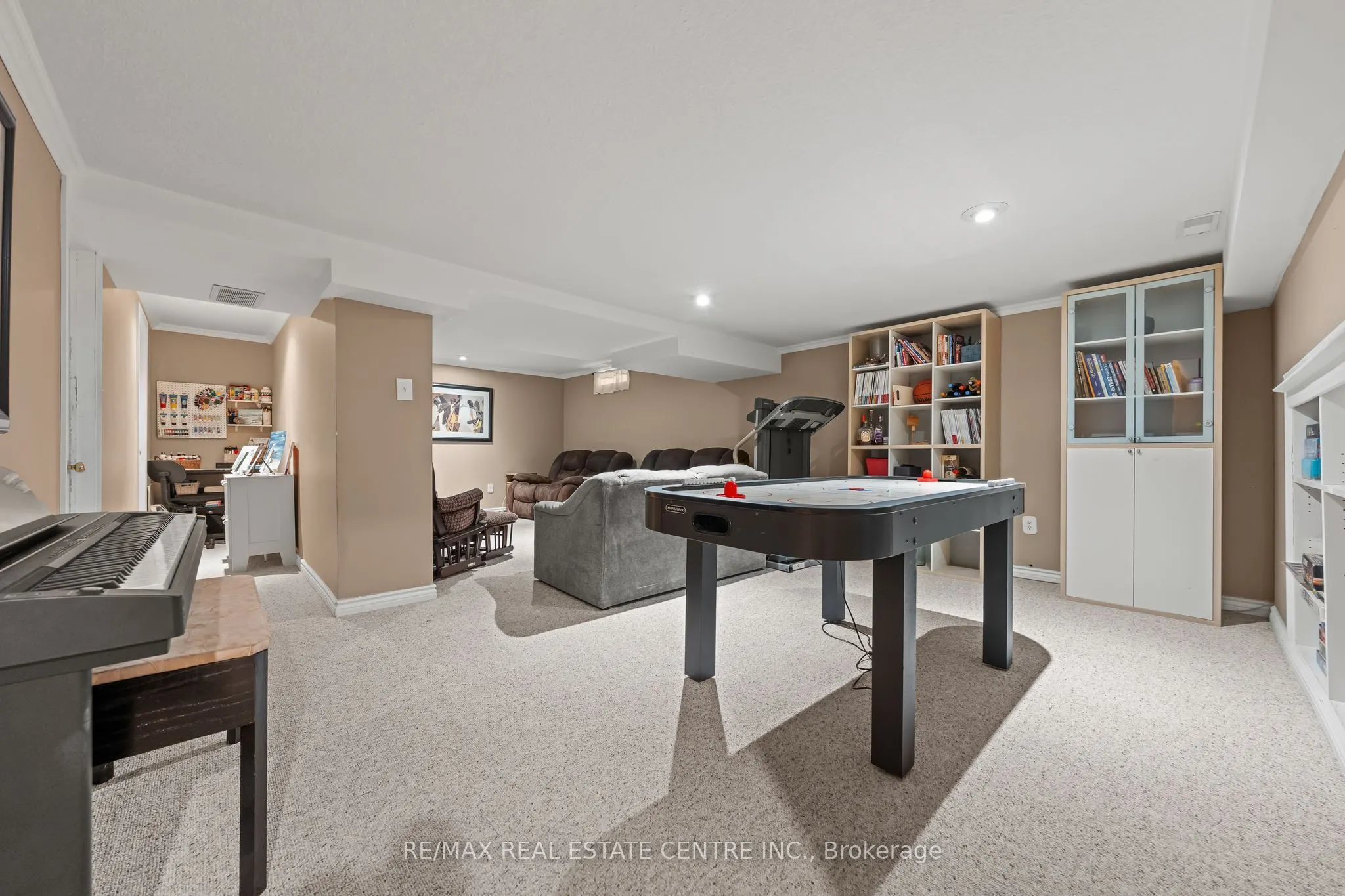 4 Irongate Drive