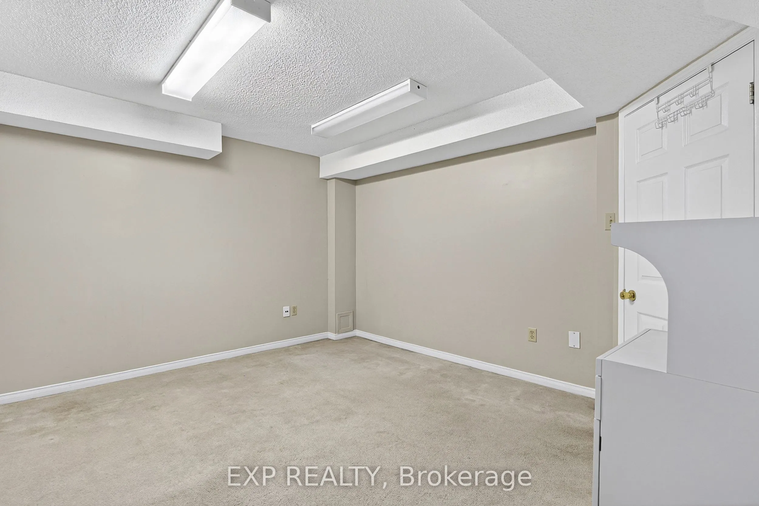 302 College Avenue W, #119