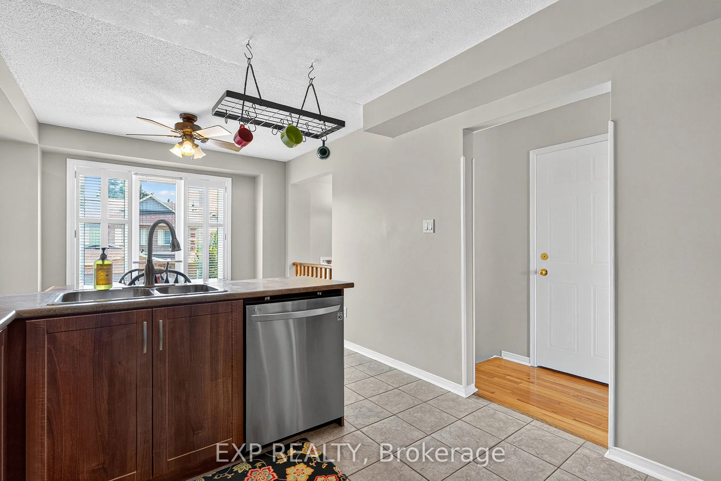 302 College Avenue W, #119