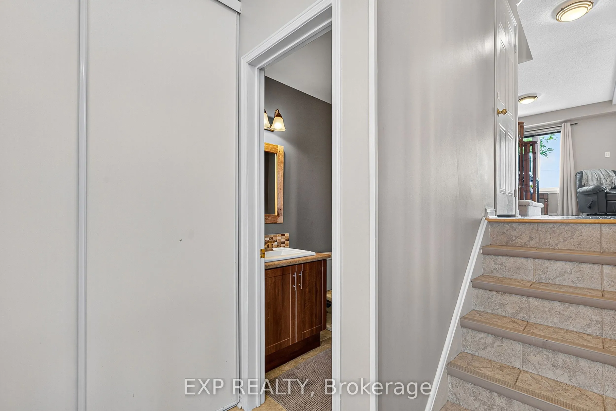 302 College Avenue W, #119