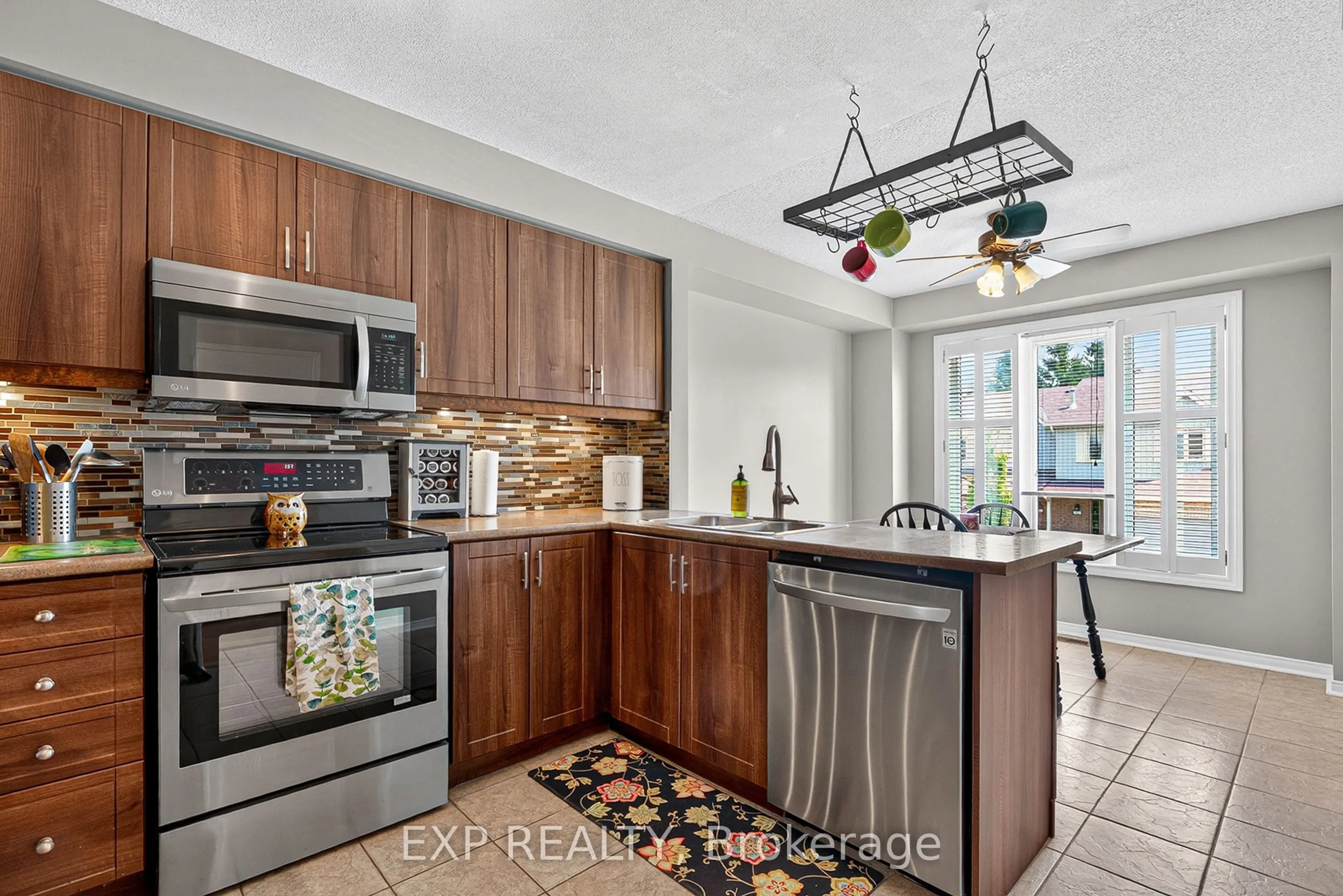 302 College Avenue W, #119