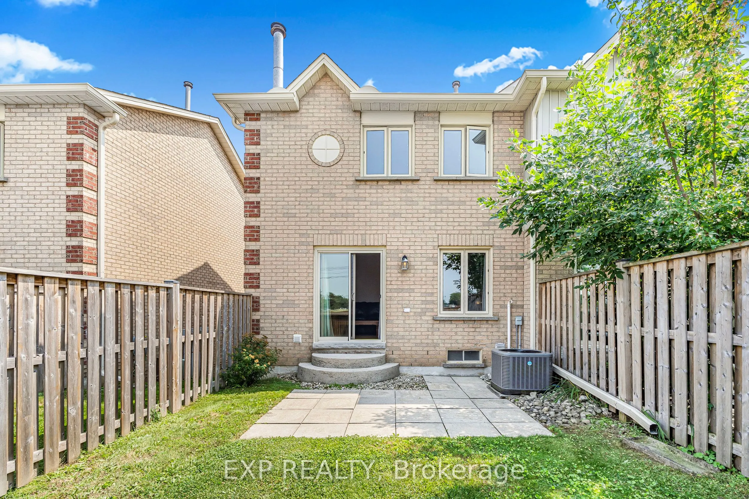 302 College Avenue W, #119