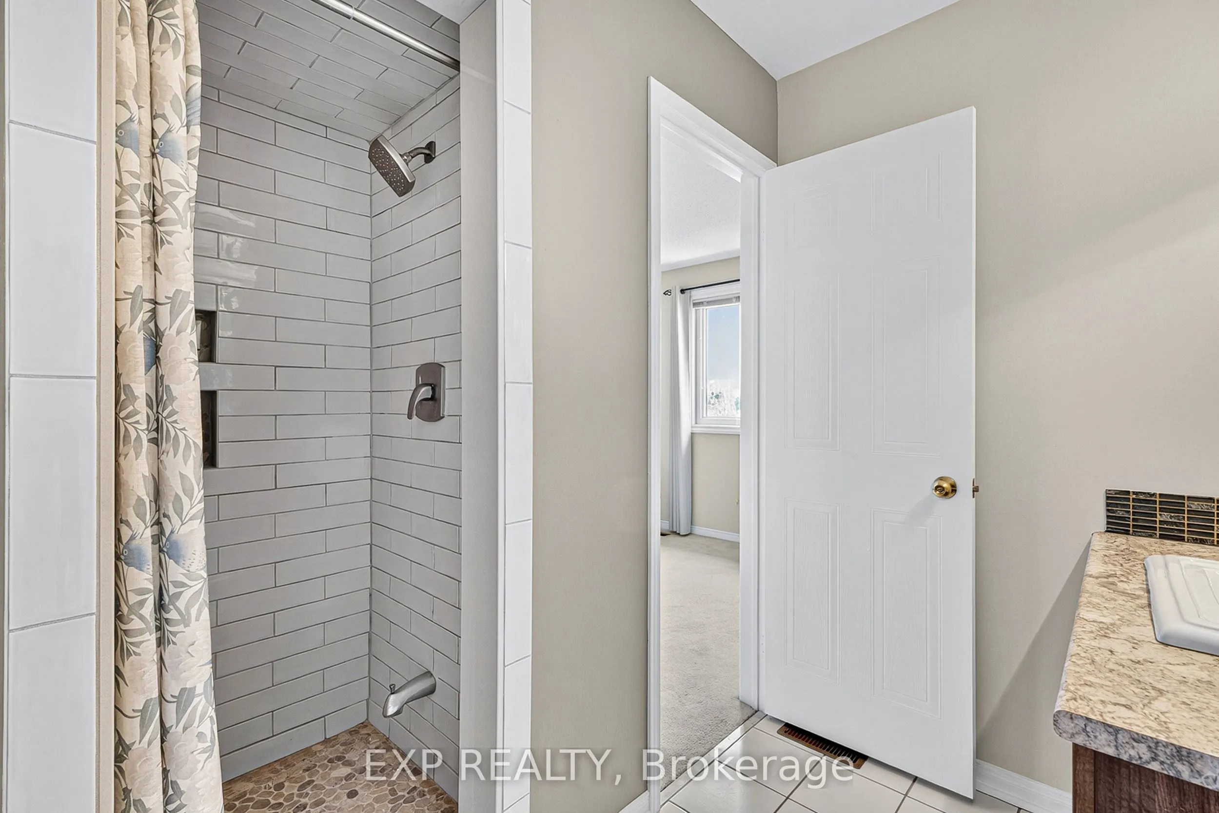 302 College Avenue W, #119