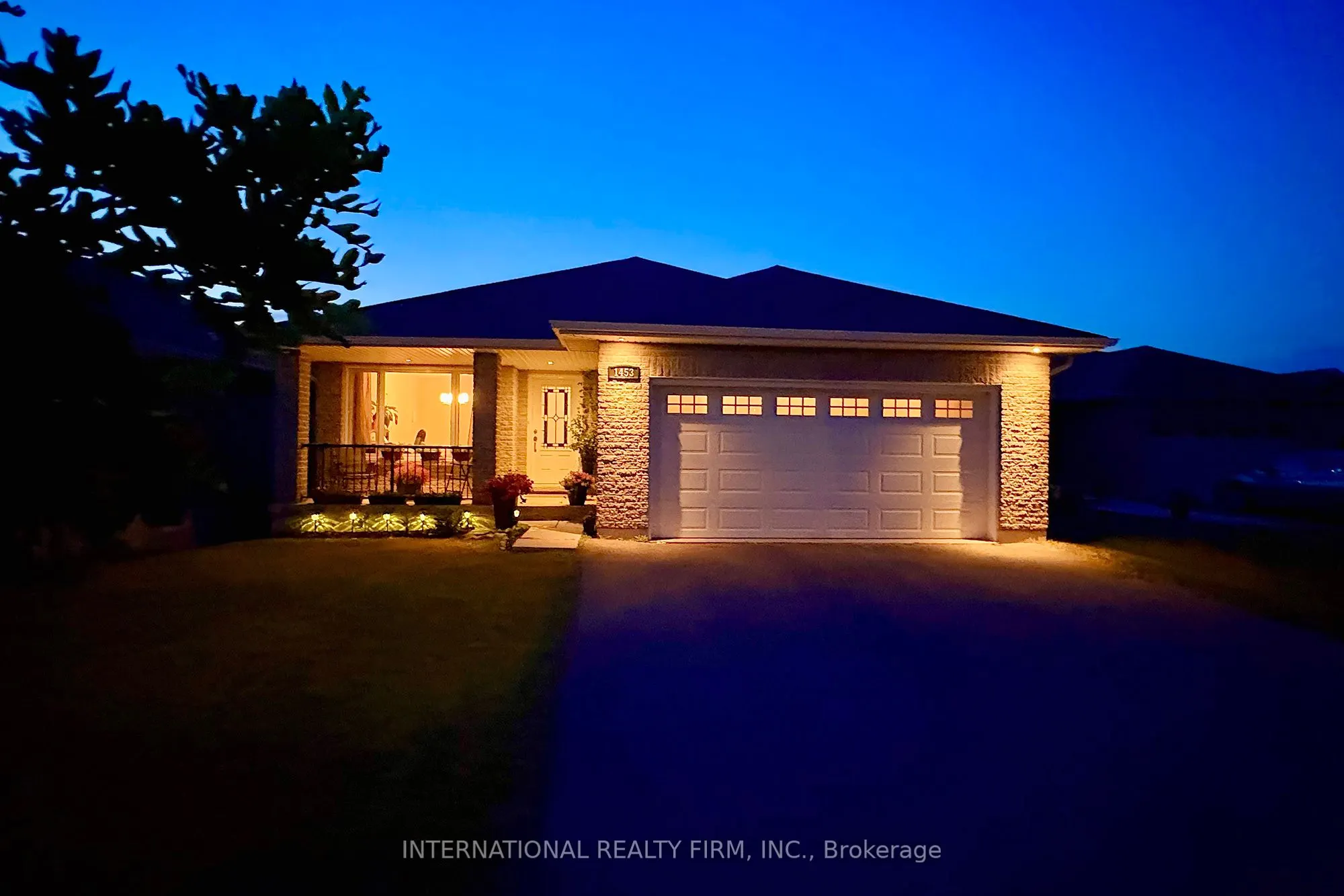1453 Ireland Drive