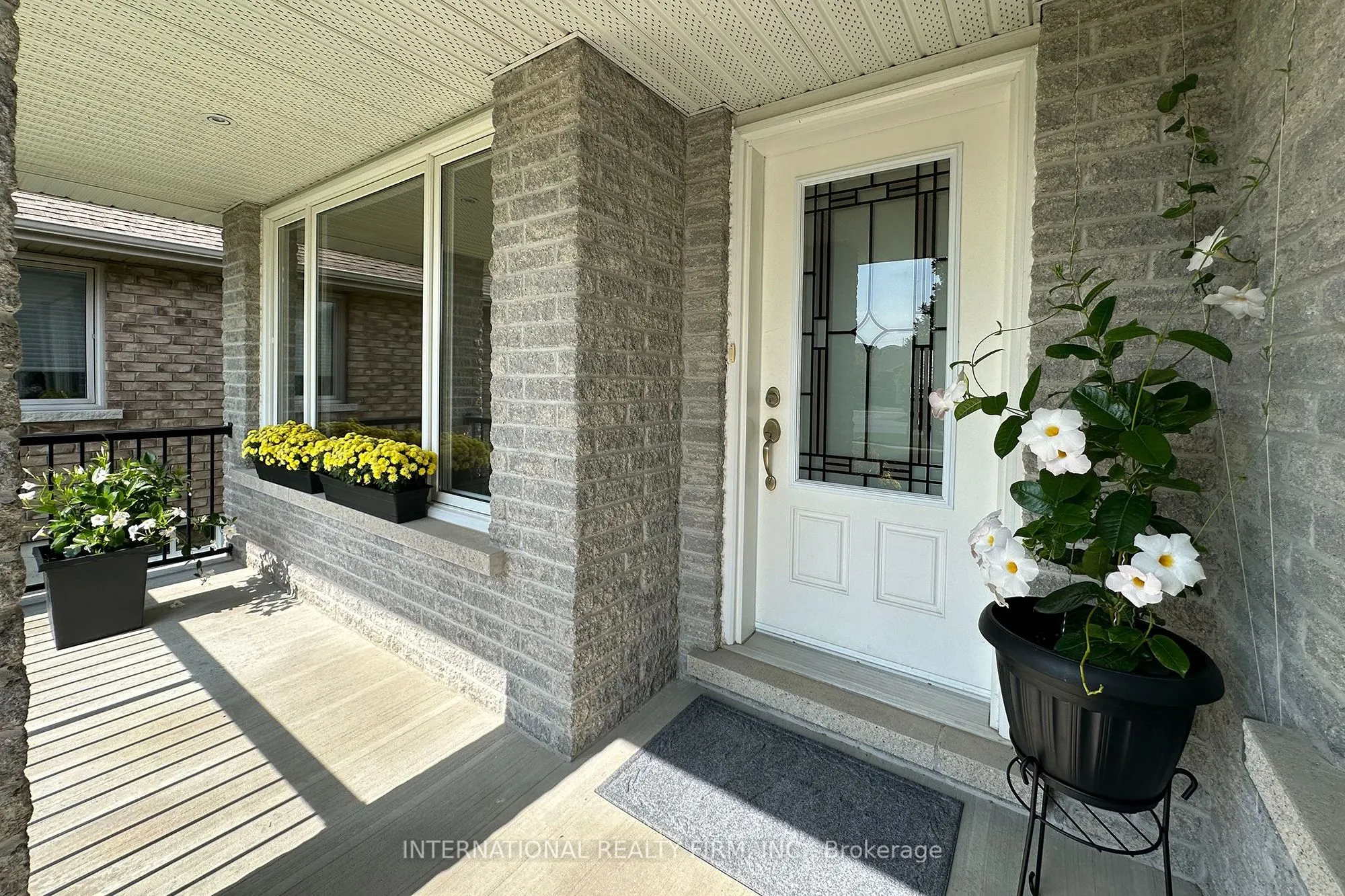 1453 Ireland Drive
