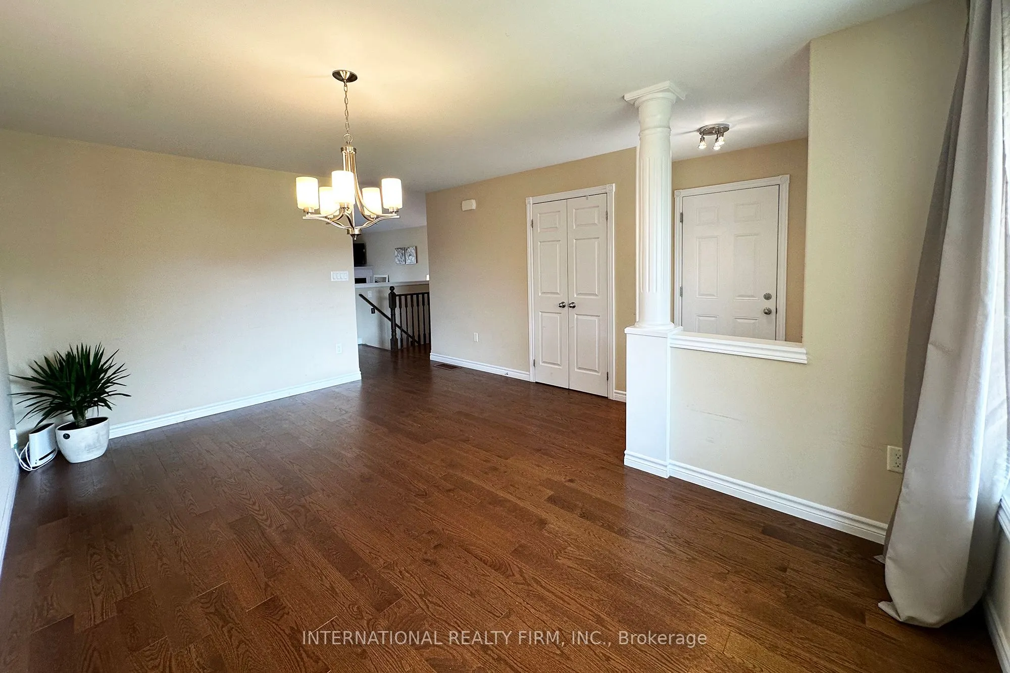1453 Ireland Drive