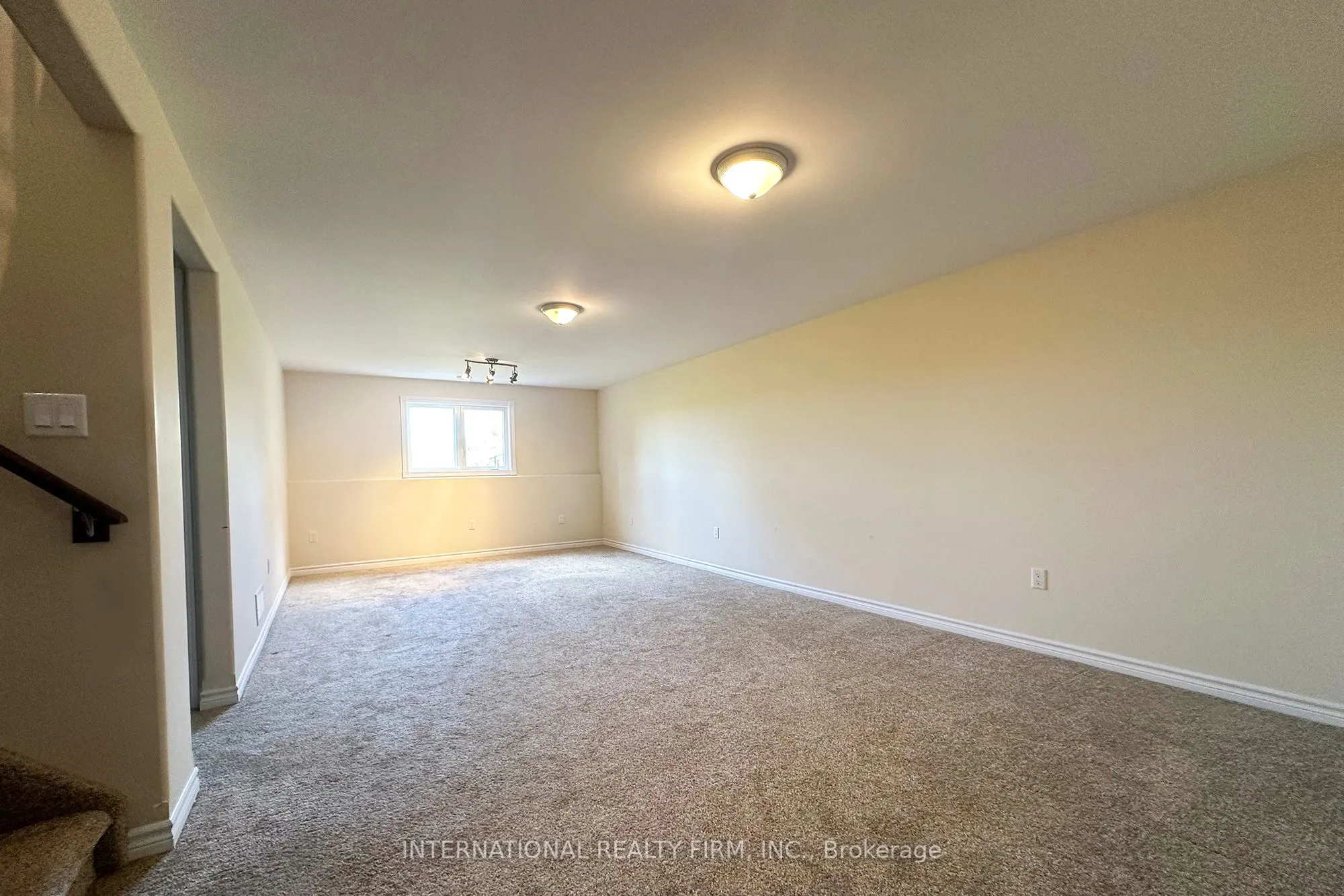 1453 Ireland Drive