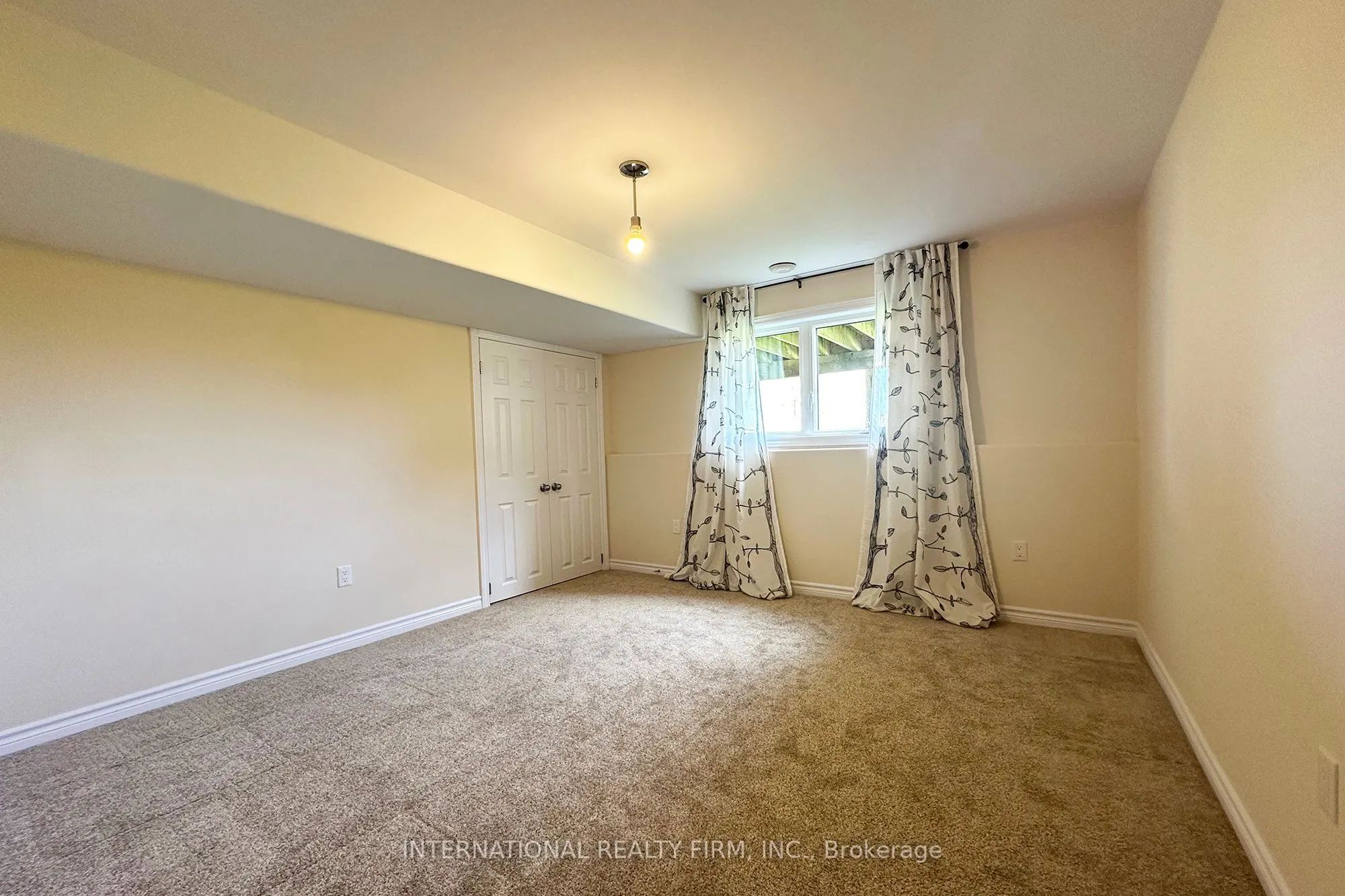 1453 Ireland Drive