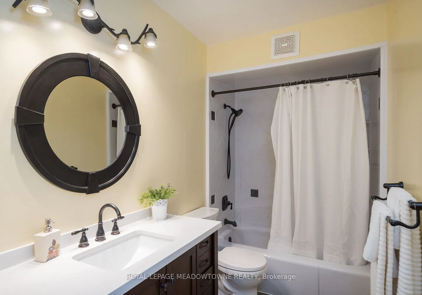 42 Tannery Street E, #224