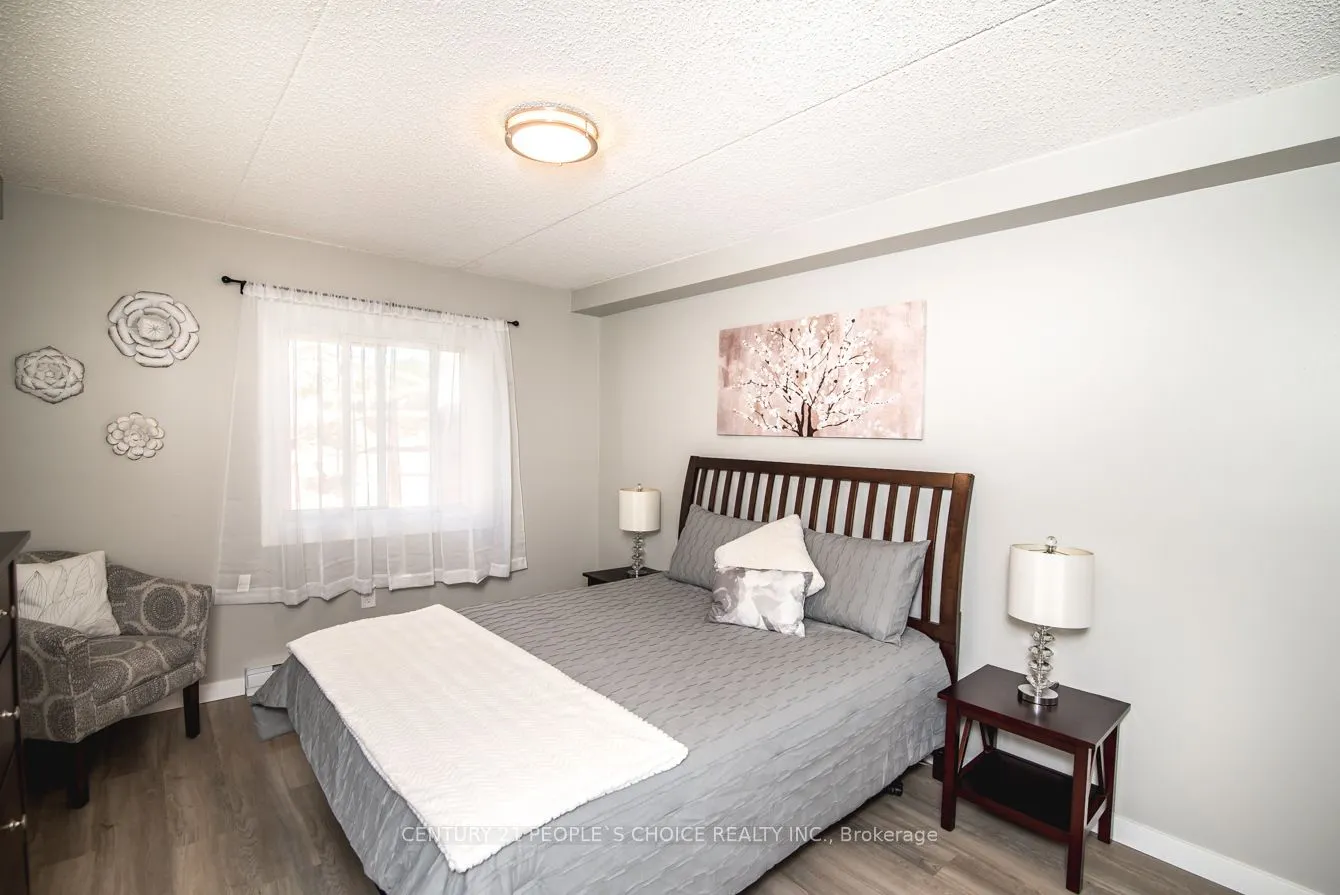 72 Main Street E, #329