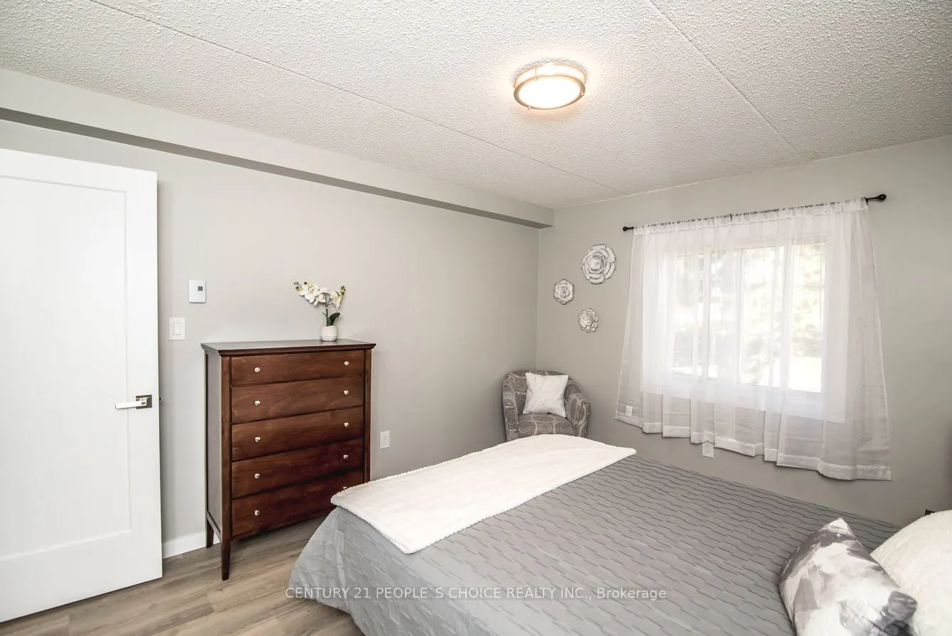 72 Main Street E, #329