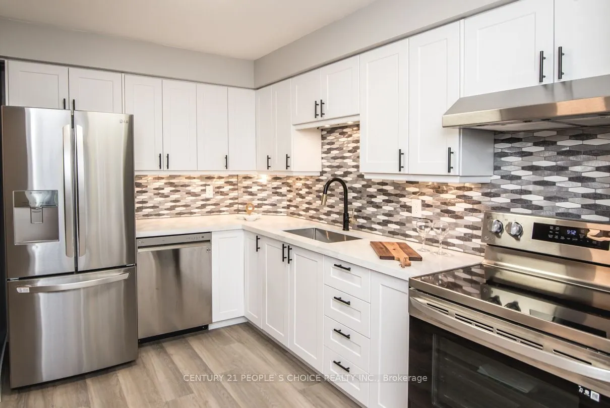 72 Main Street E, #329