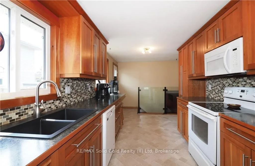 462 Driftwood Drive