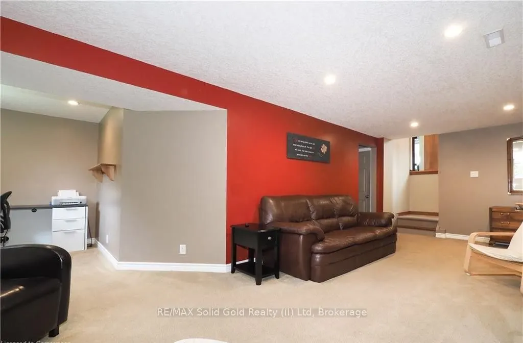 462 Driftwood Drive