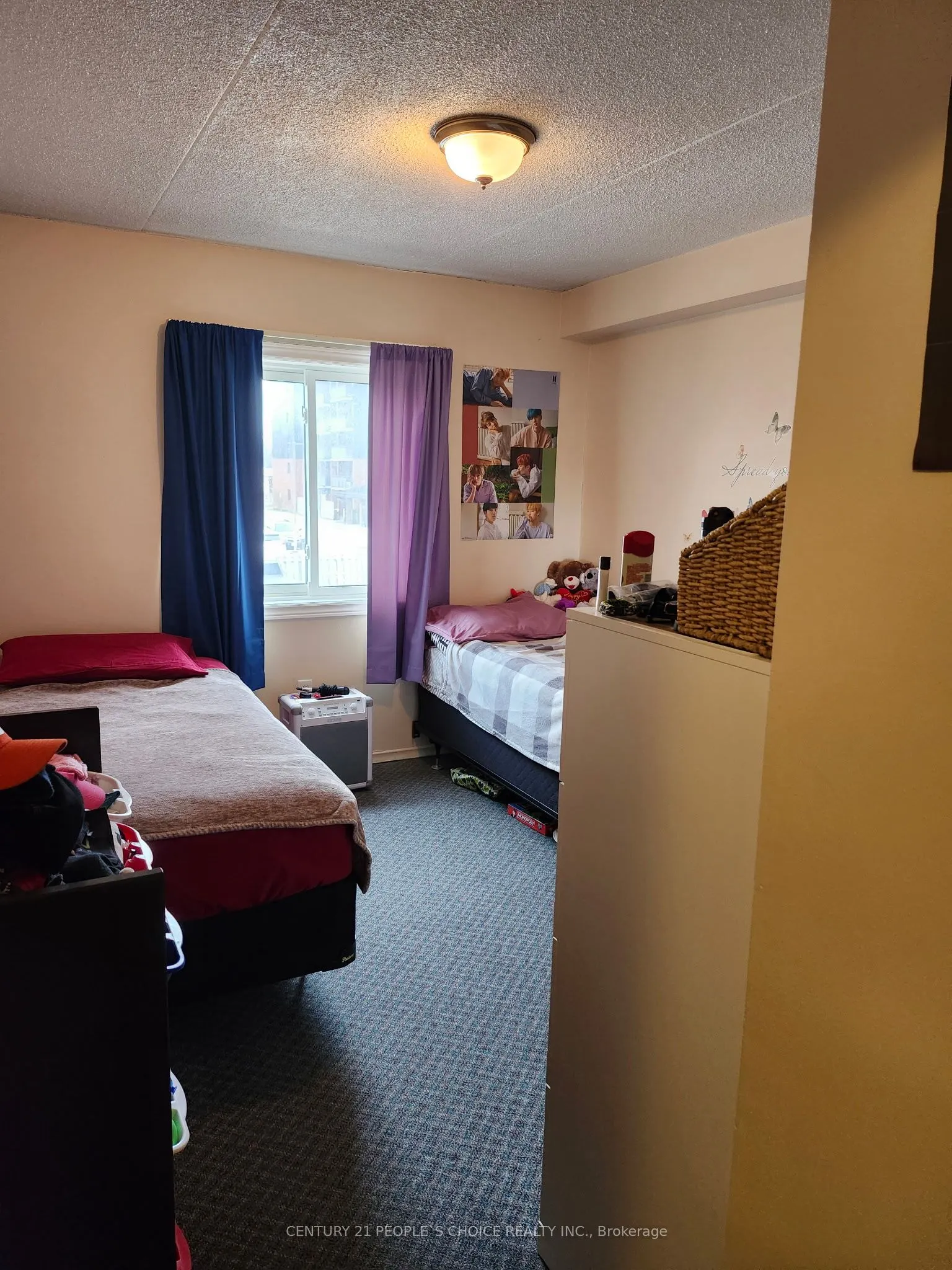 72 Main Street E, #213