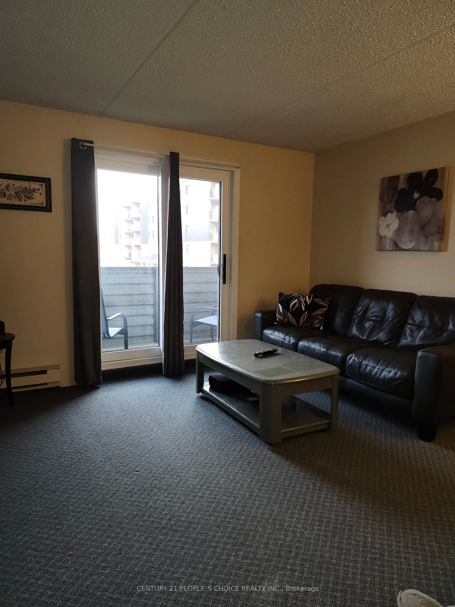 72 Main Street E, #213