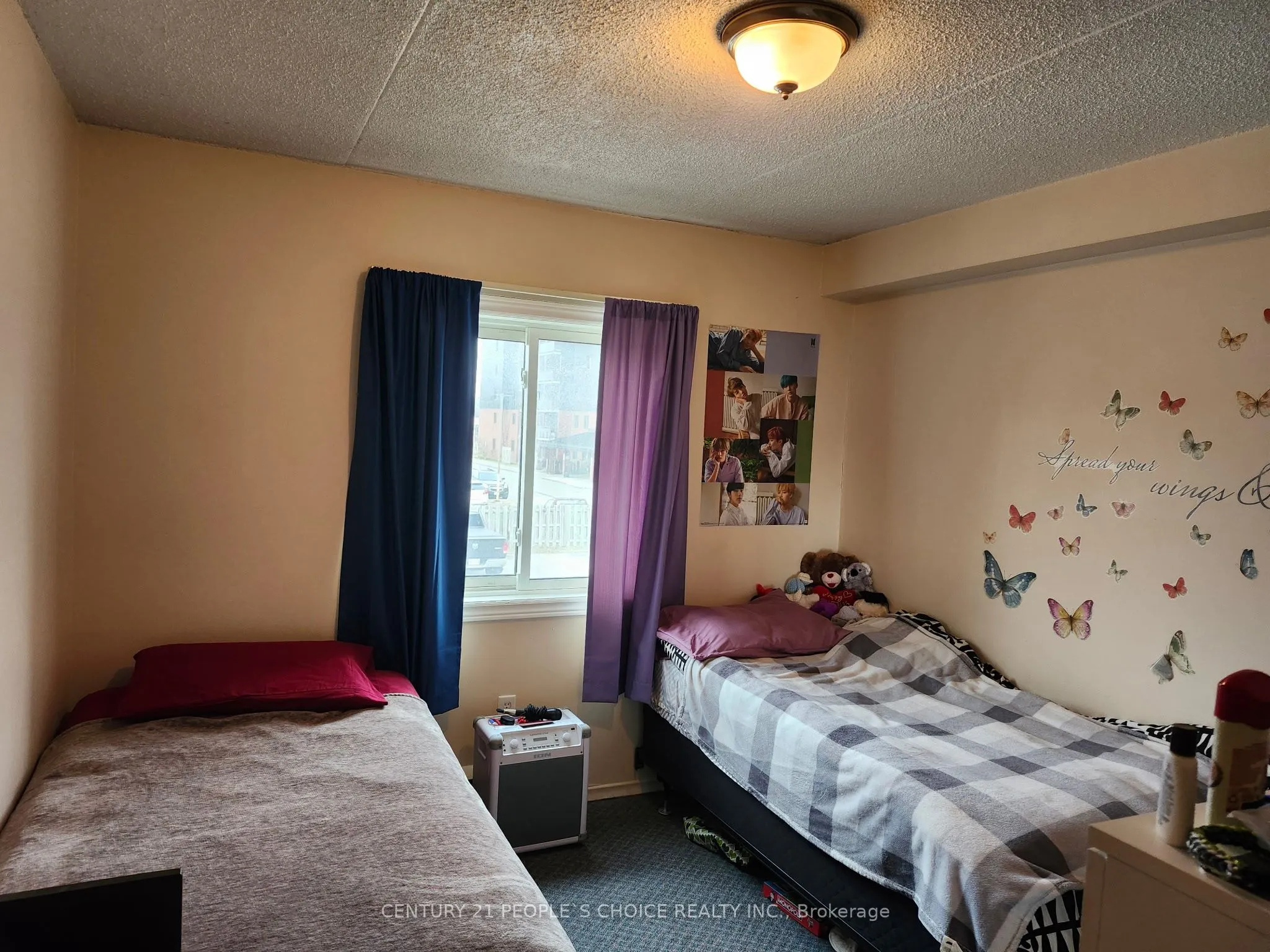 72 Main Street E, #213
