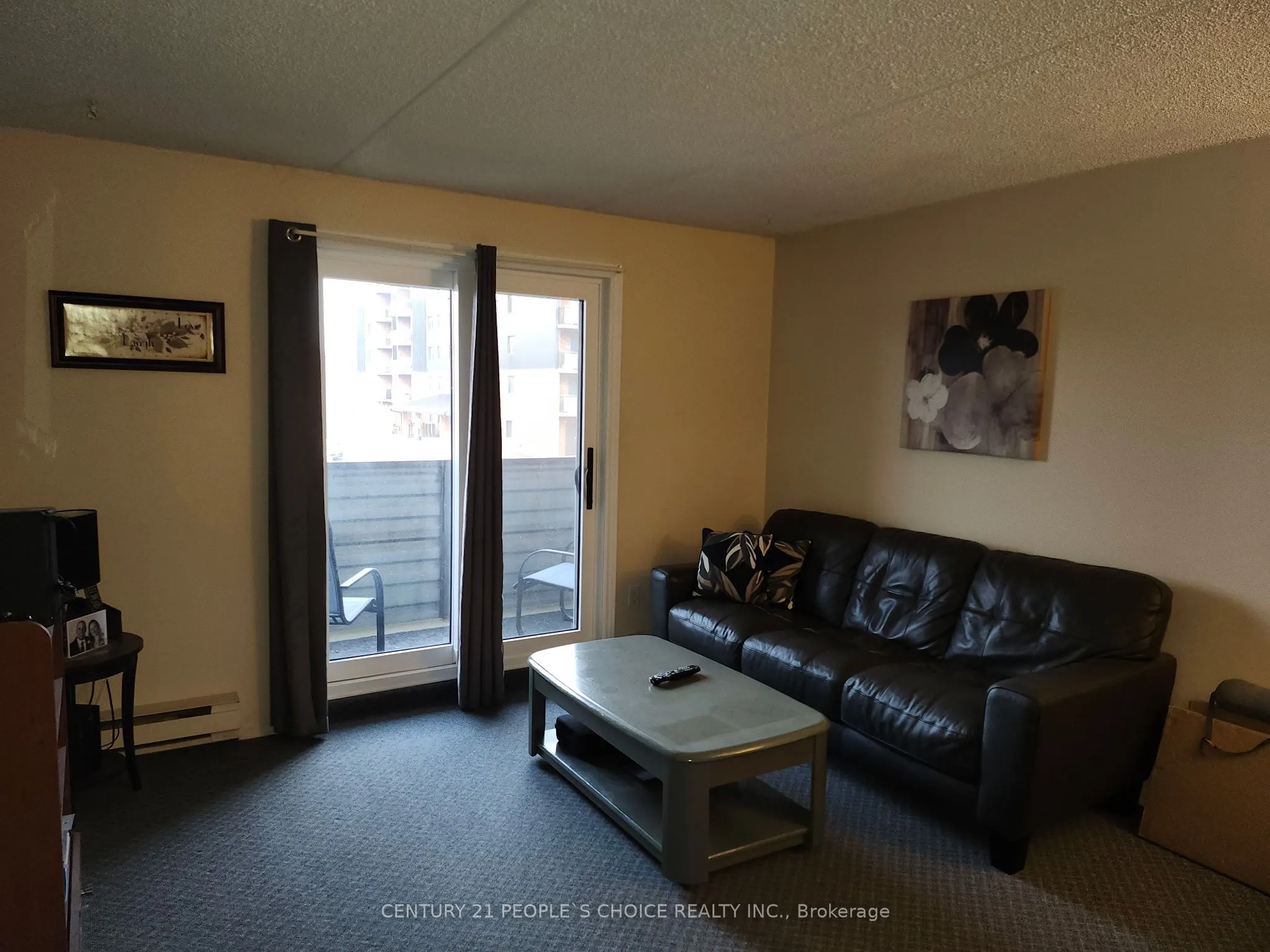 72 Main Street E, #213