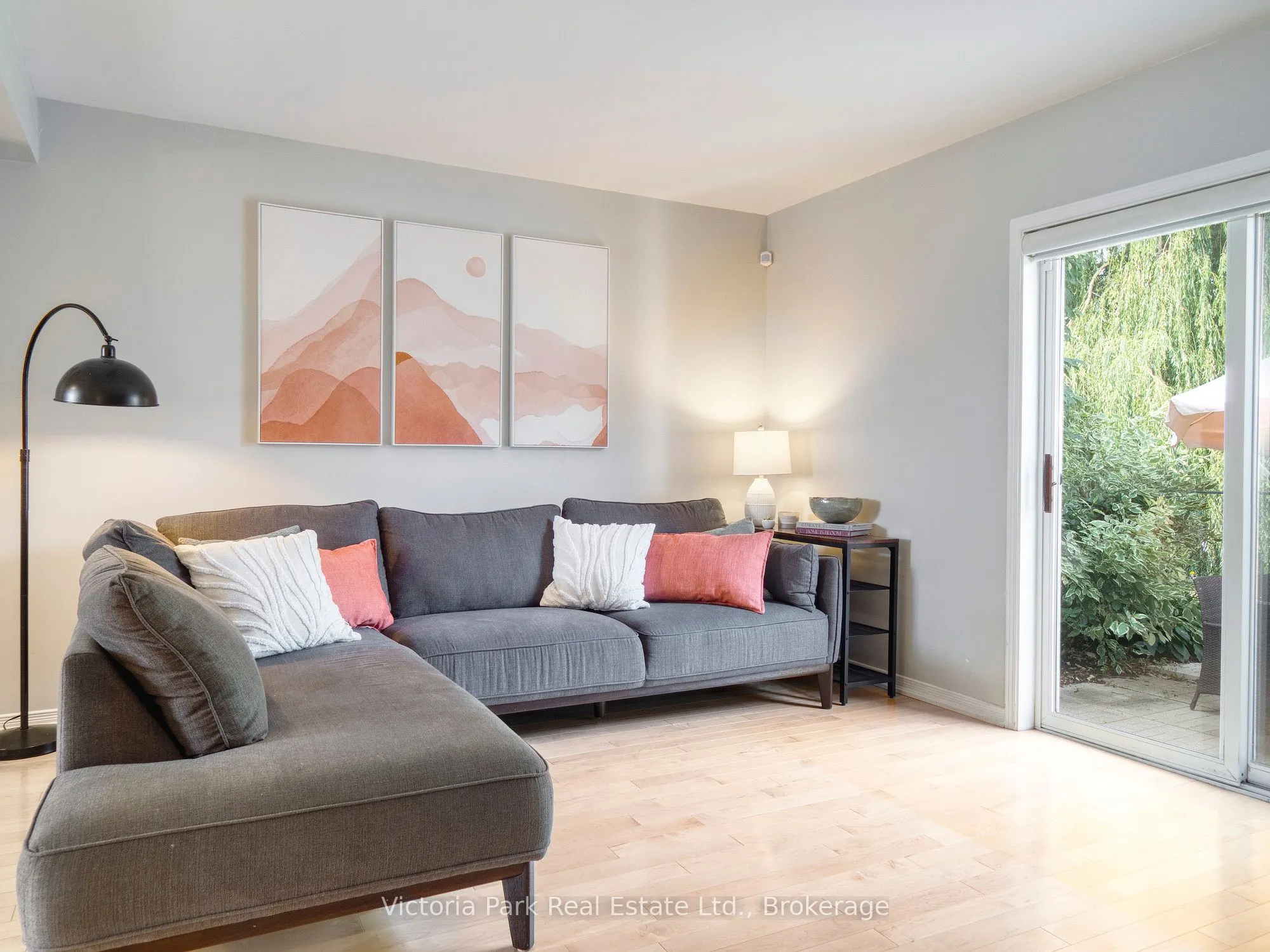 7 Southcreek Trail