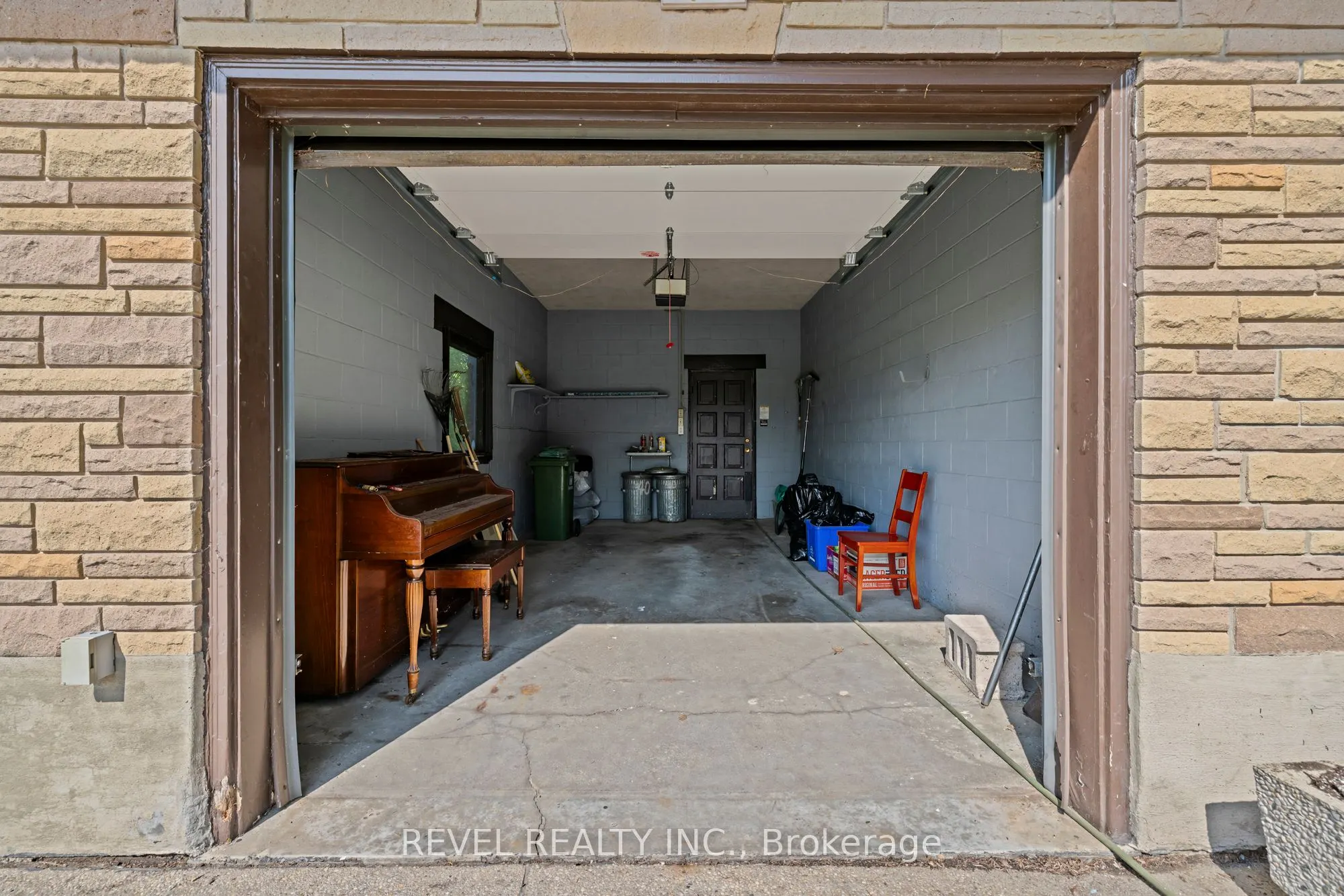 40 Bertram Drive