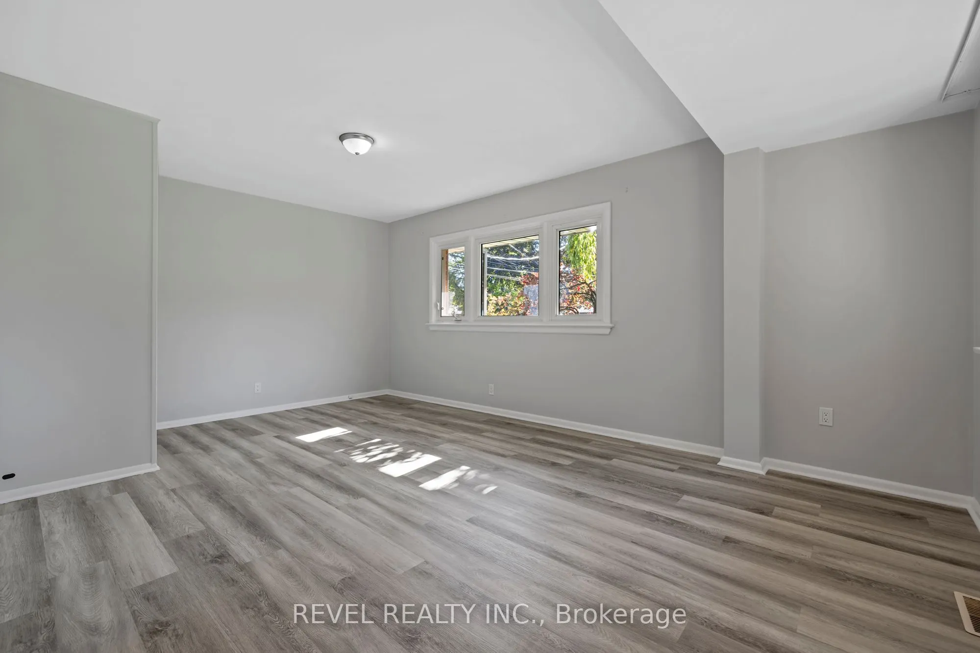 40 Bertram Drive