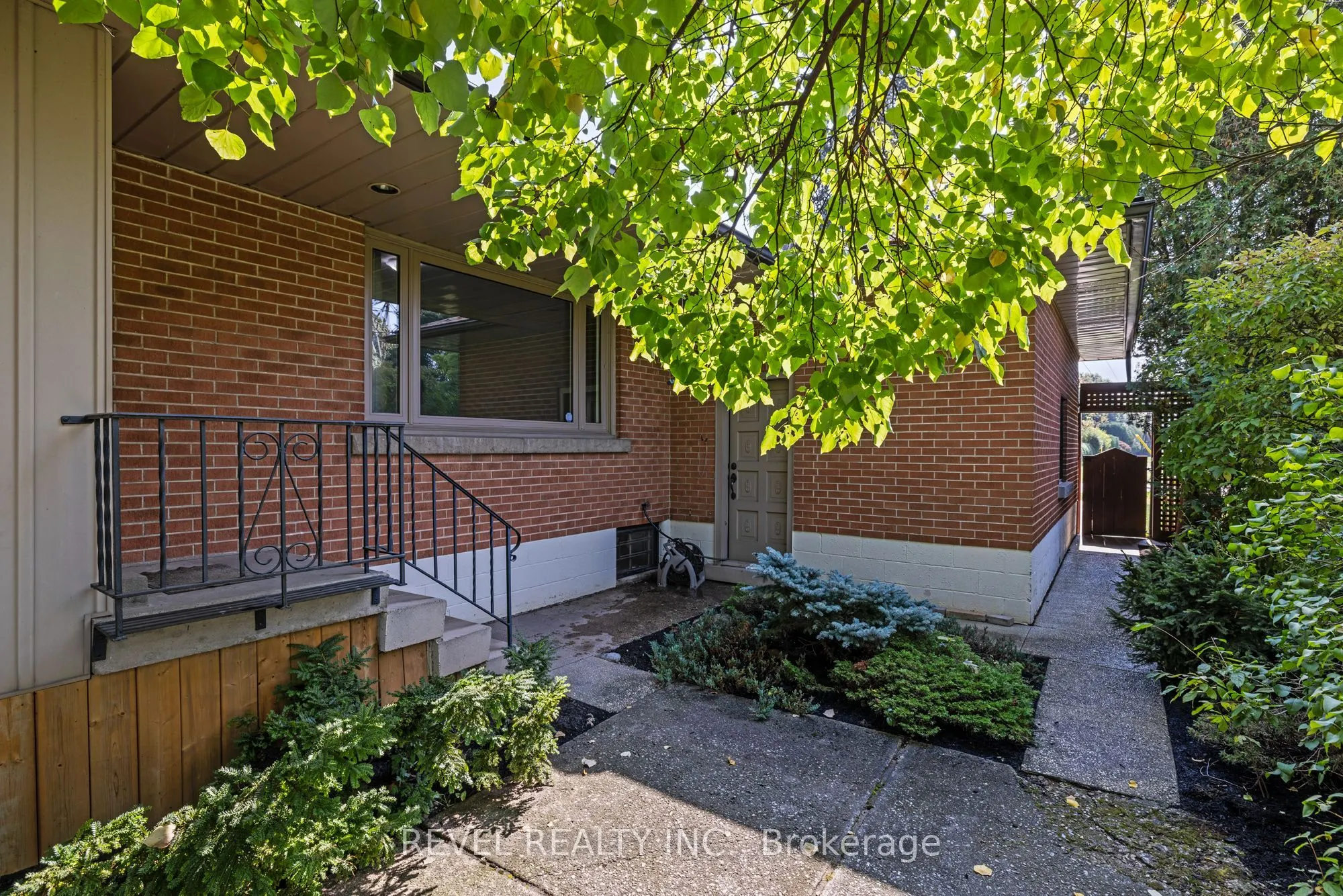 40 Bertram Drive