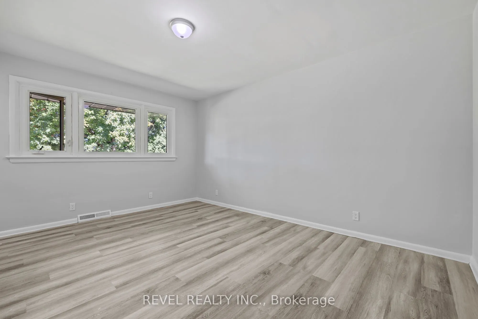 40 Bertram Drive
