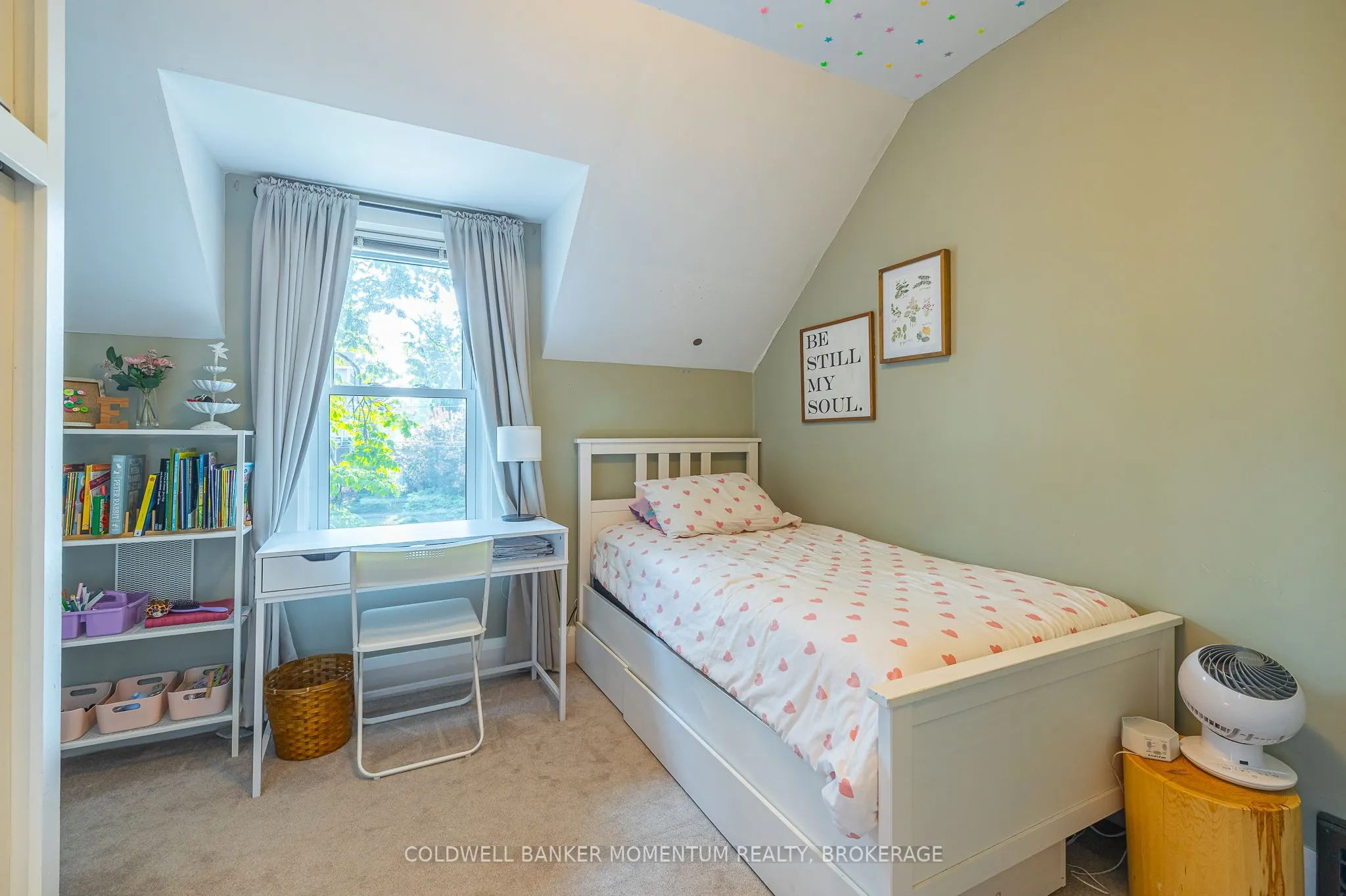 21 Carleton Street S