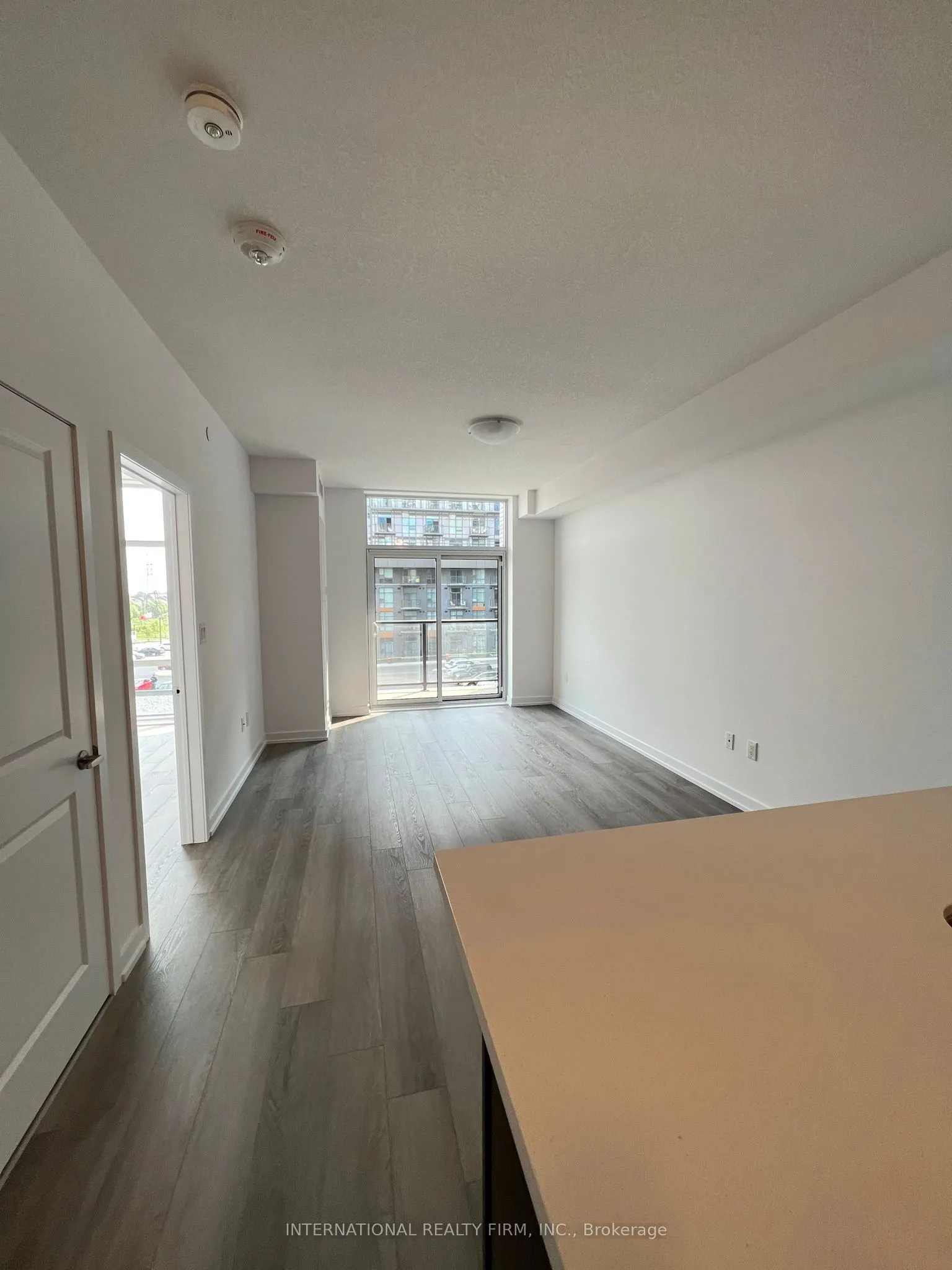 460 Dundas Street E, #332