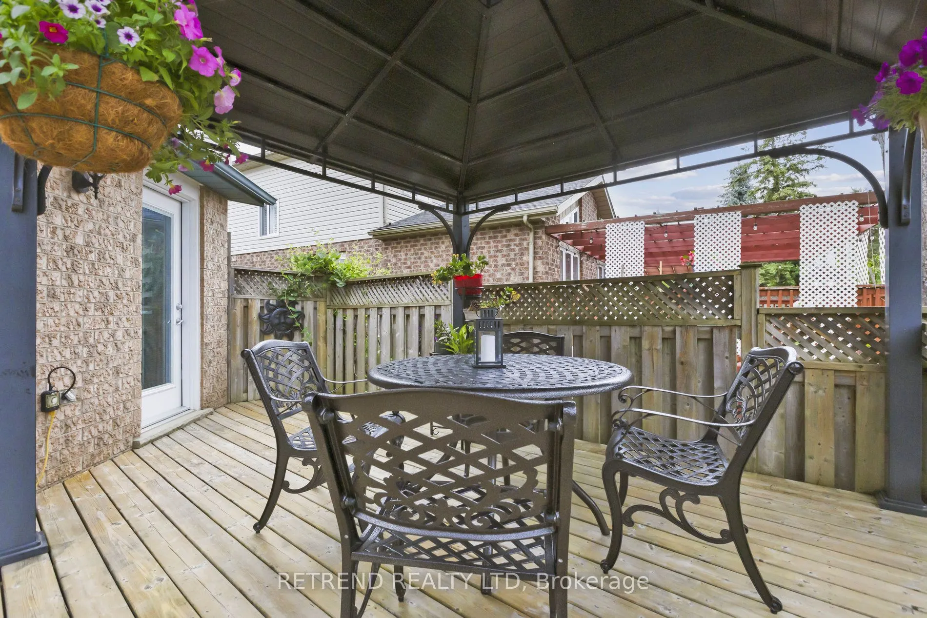 134 QUEEN CHARLOTTE Crescent