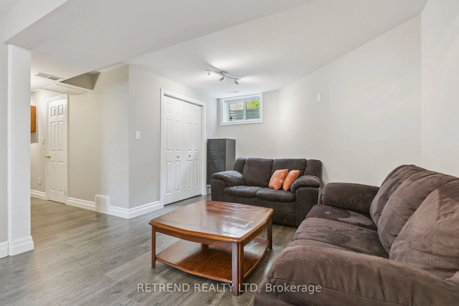 134 QUEEN CHARLOTTE Crescent