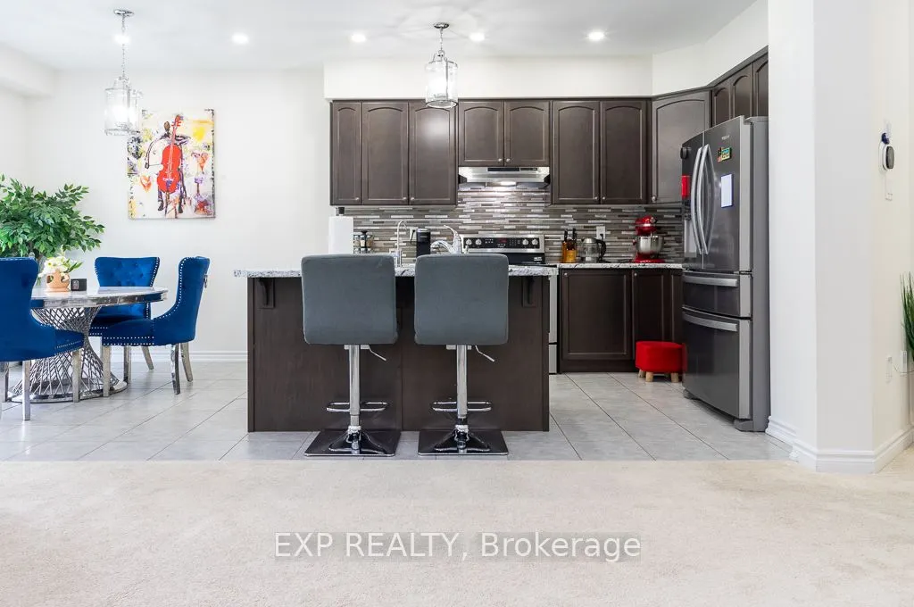 8 poole Street W