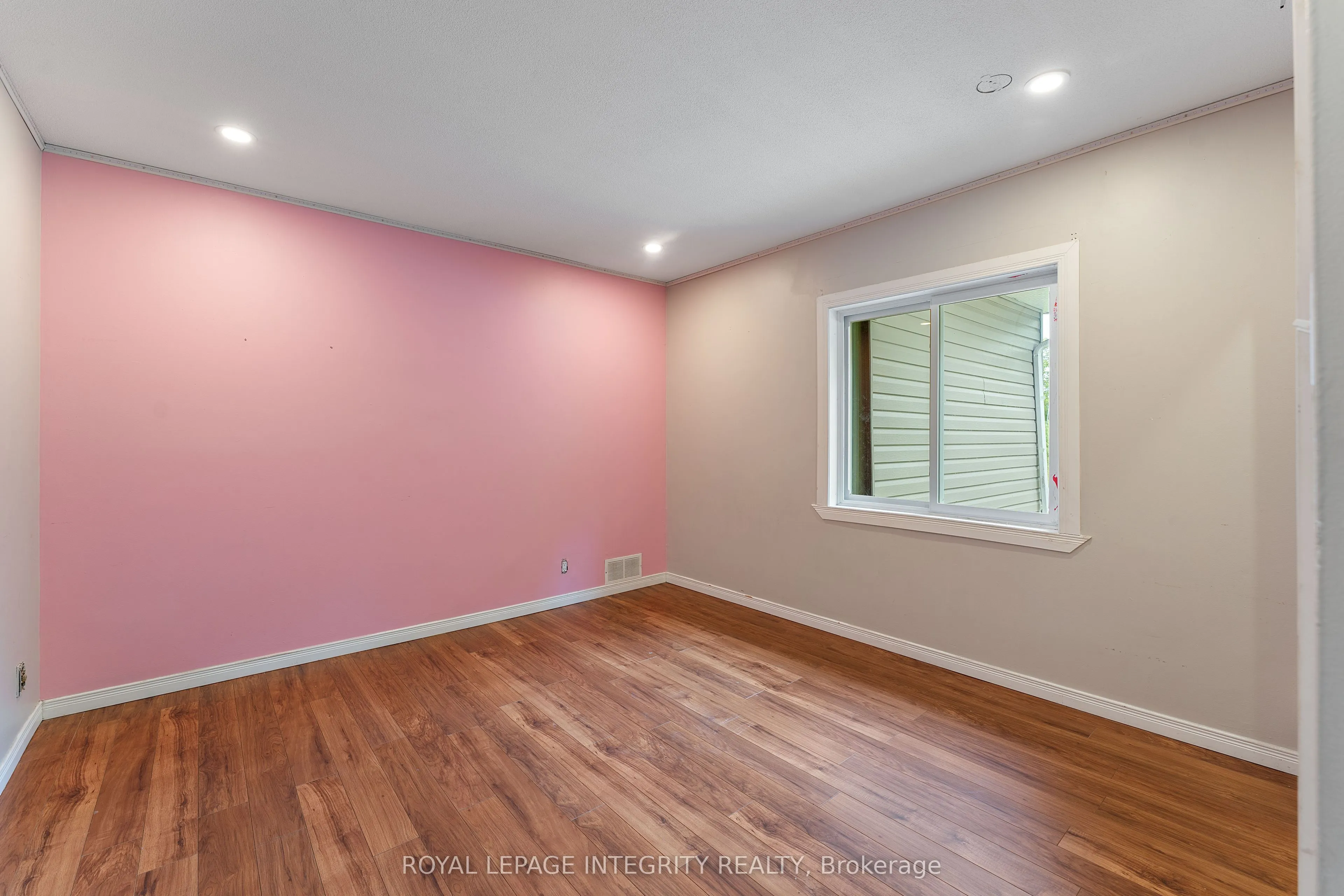 3823 Drouin Road