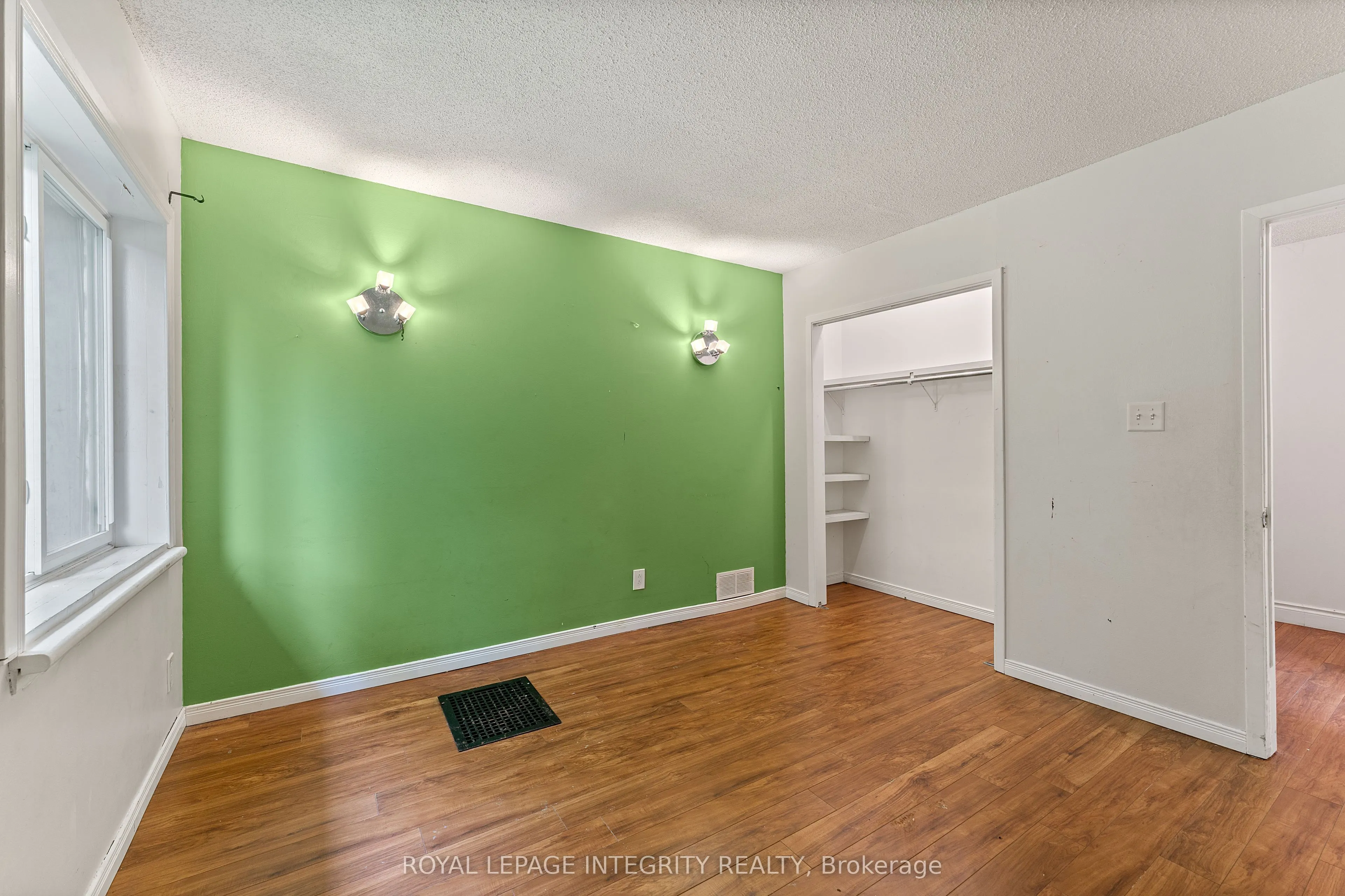 3823 Drouin Road