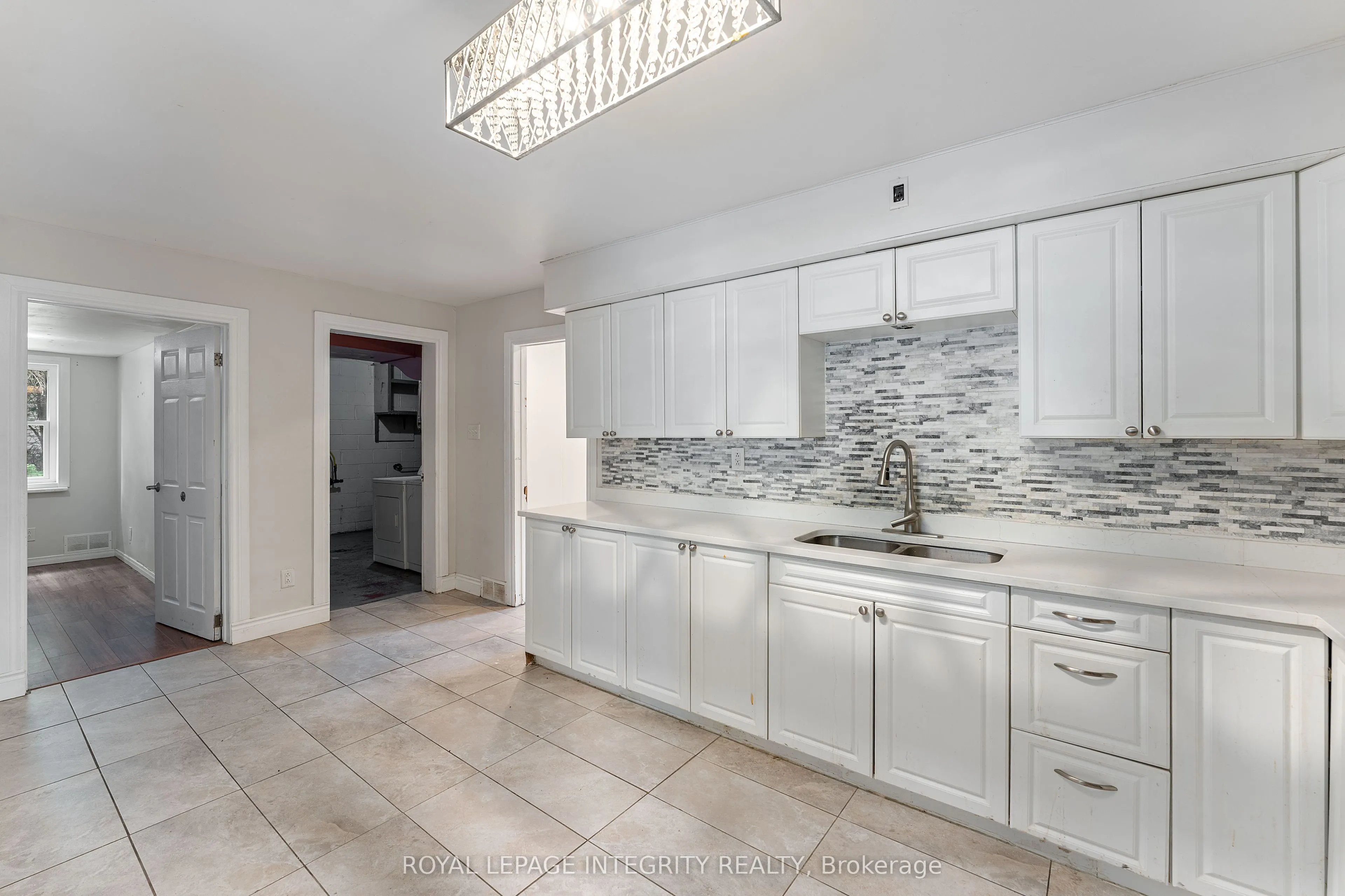 3823 Drouin Road