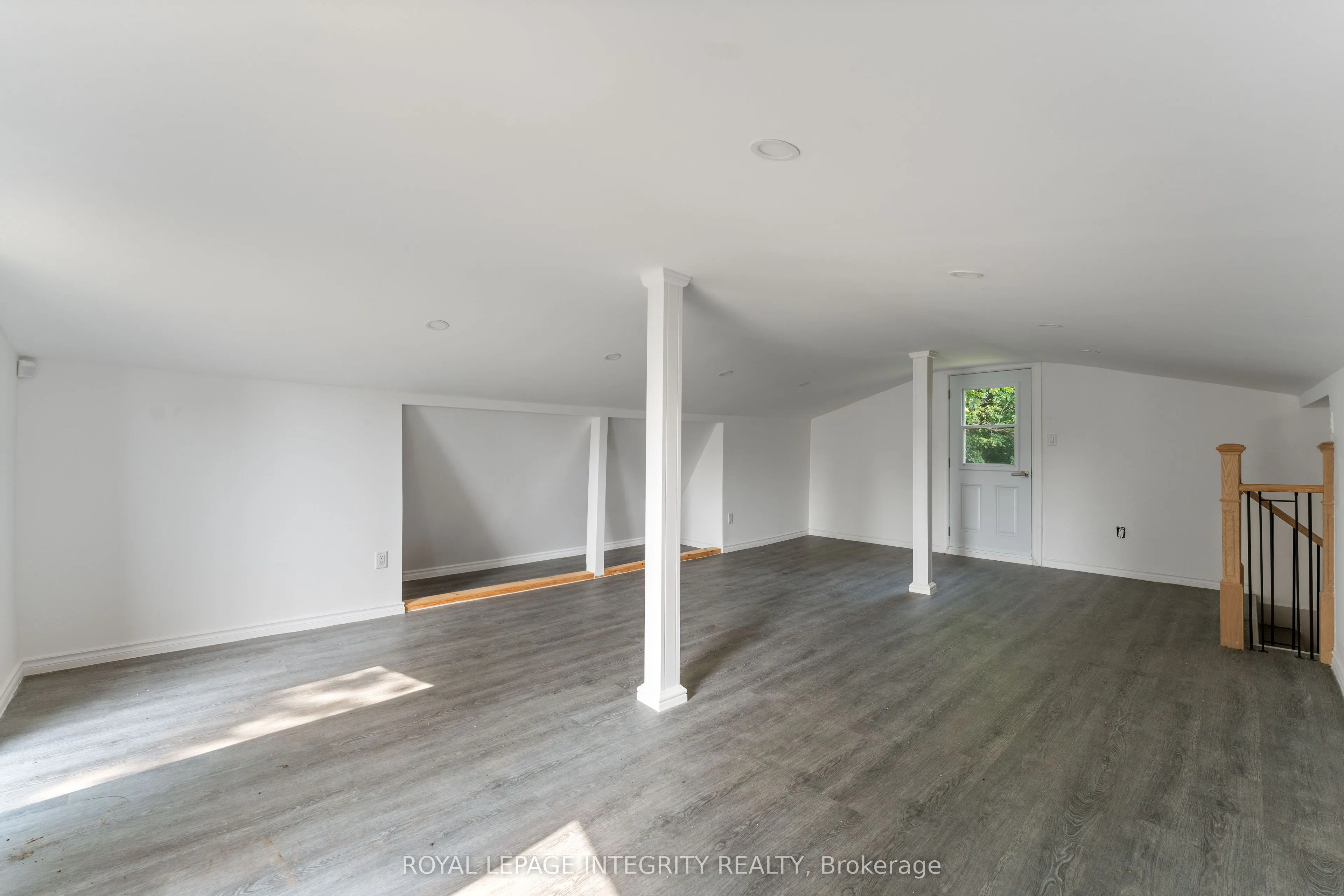 3823 Drouin Road