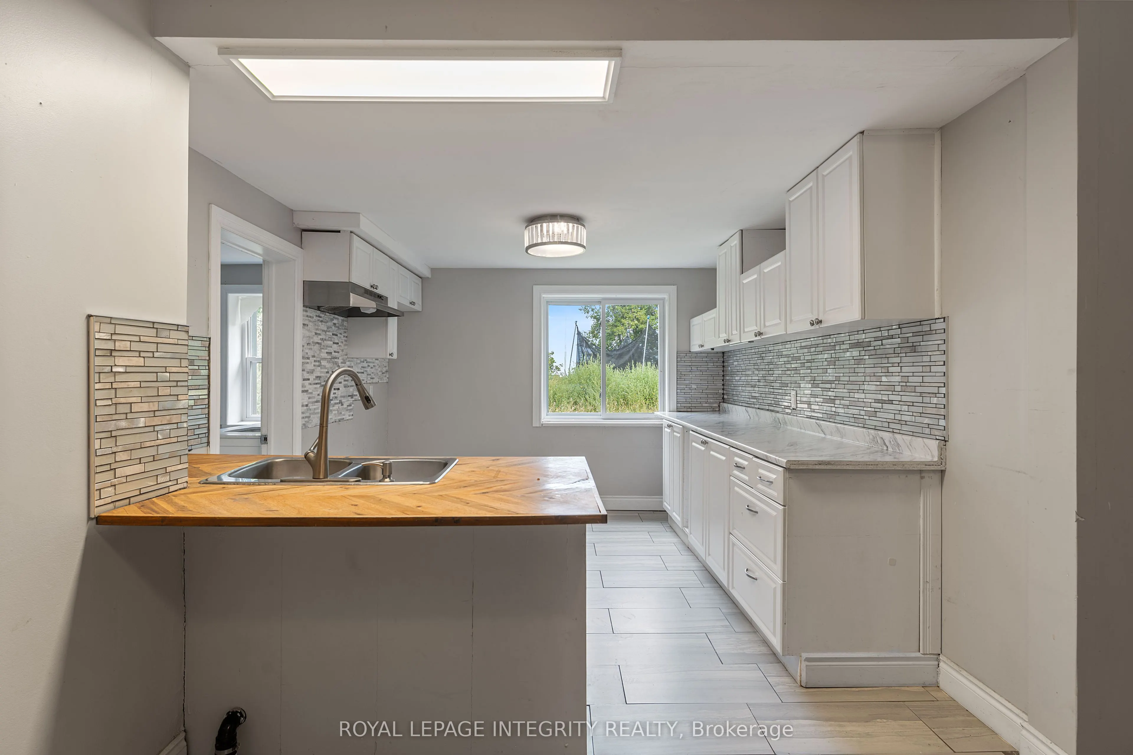 3823 Drouin Road