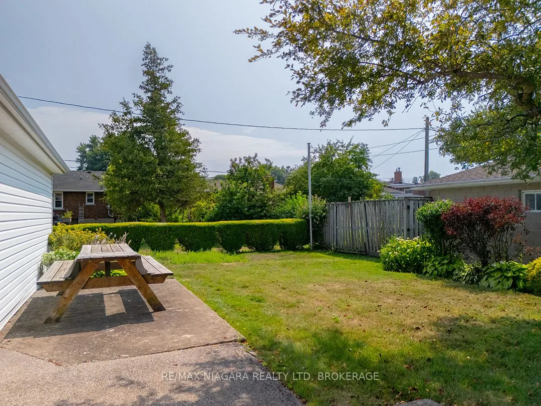 22 South Crescent
