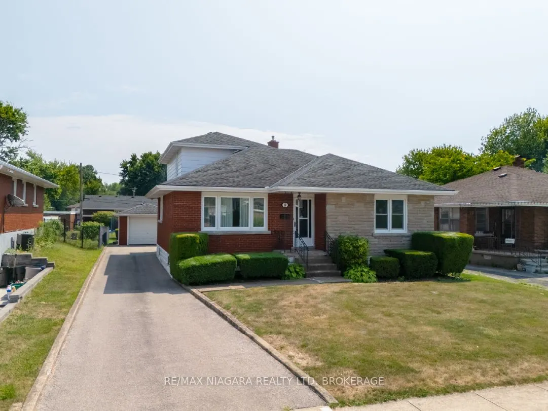 22 South Crescent