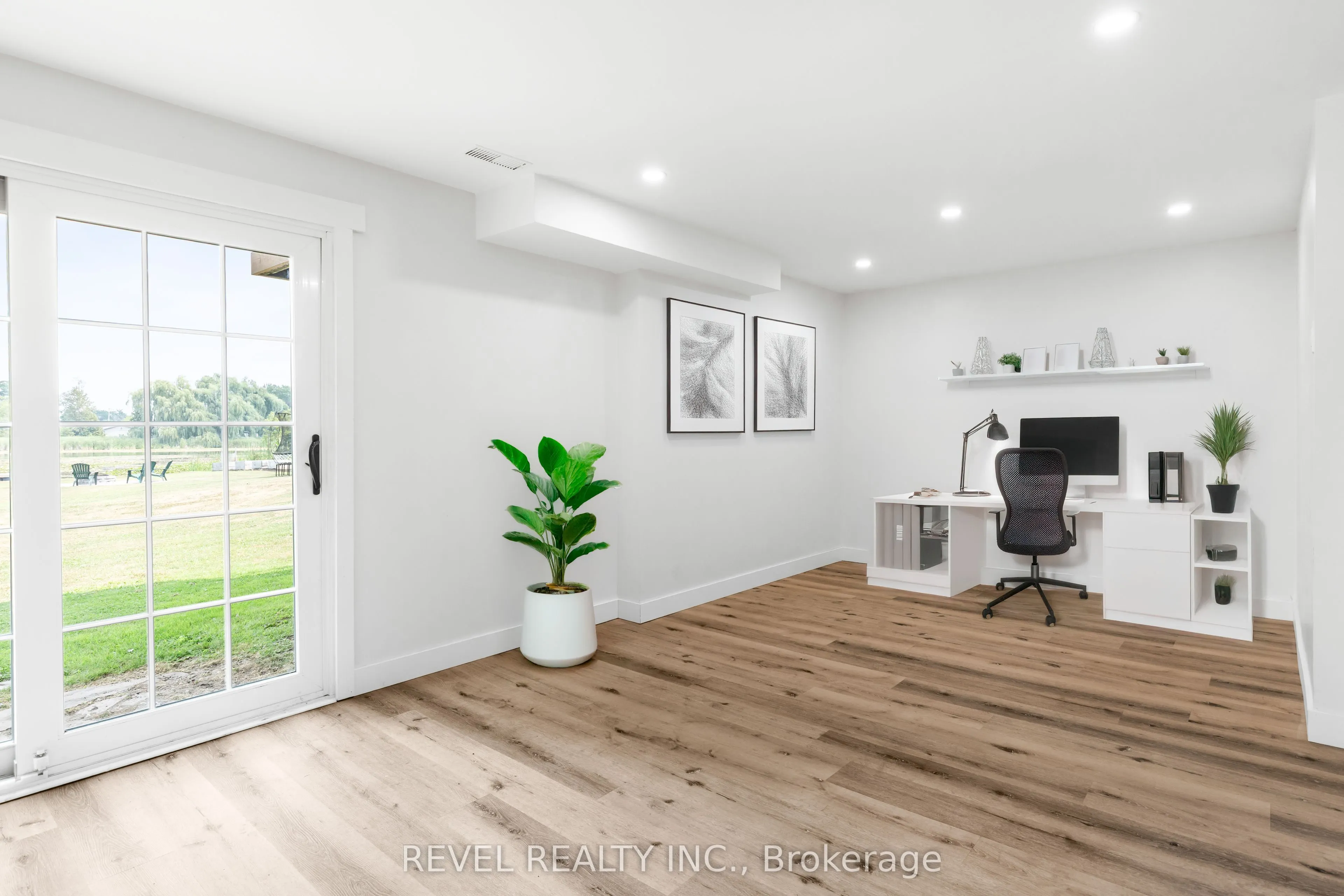 4 Aino Beach Road