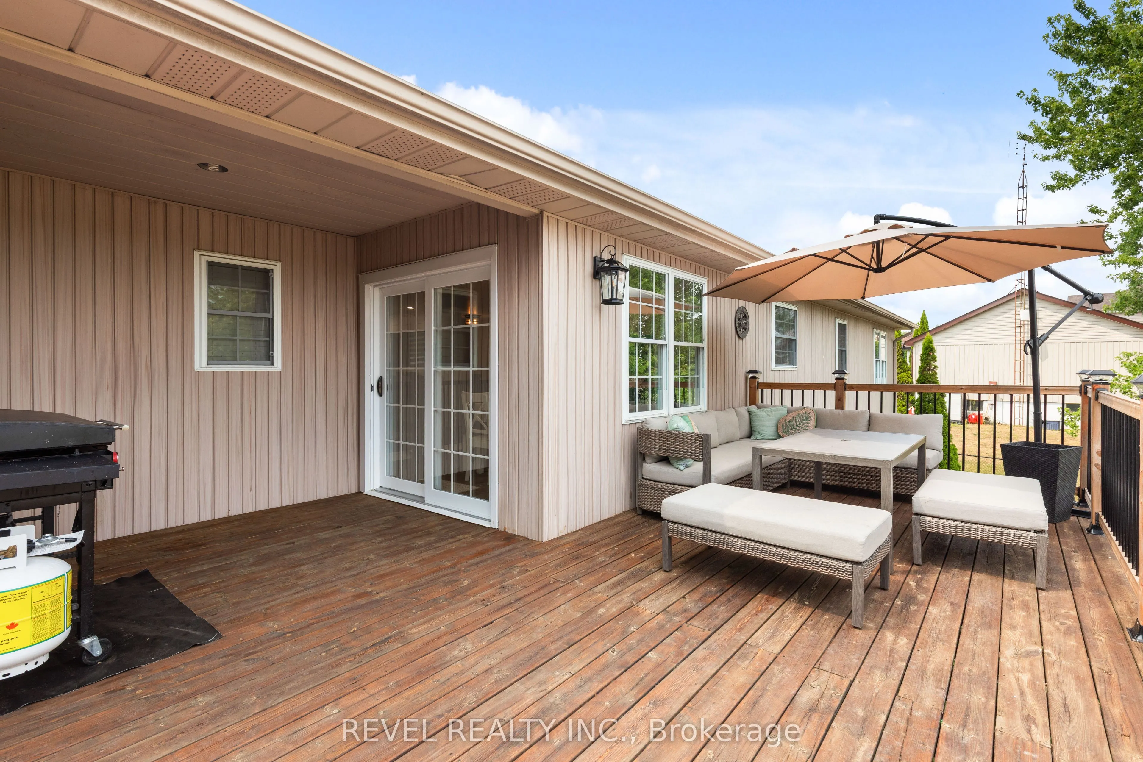 4 Aino Beach Road